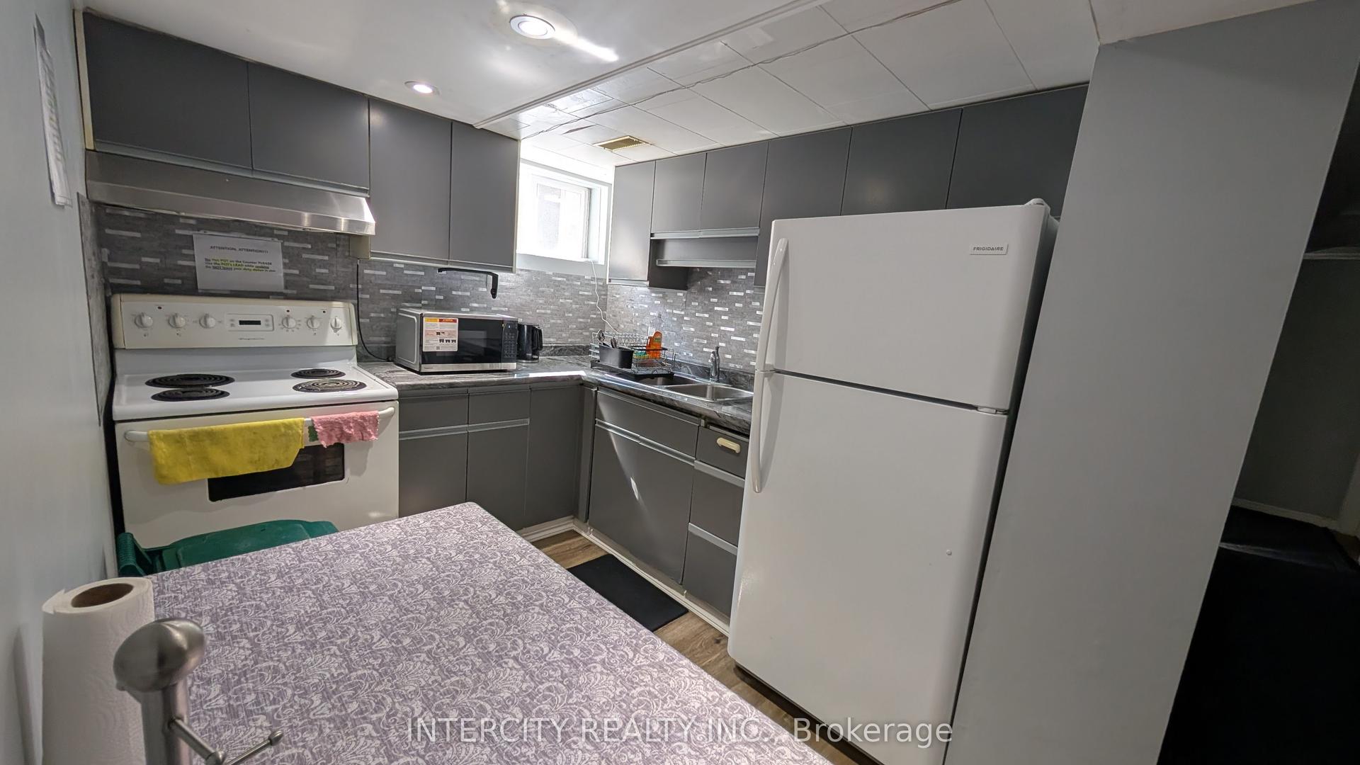 56 Caracas Road Room 2 #Room 2 — photo 1