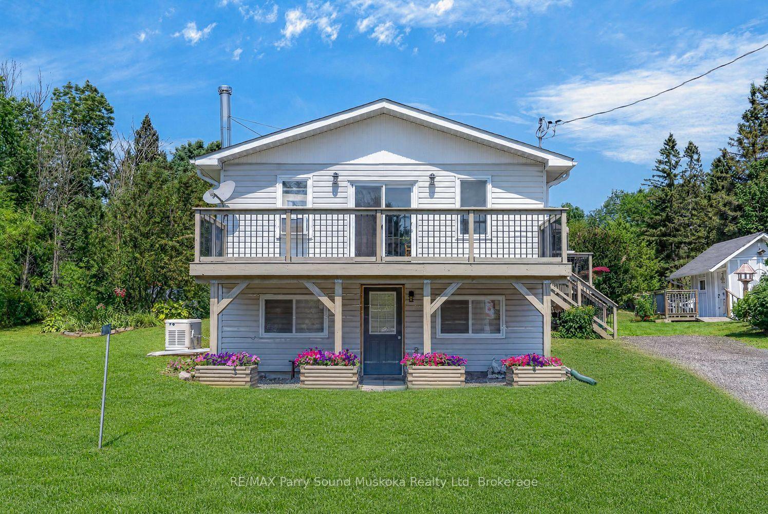 22 Ahmic Street, Magnetawan — Detached for sale, photo 1