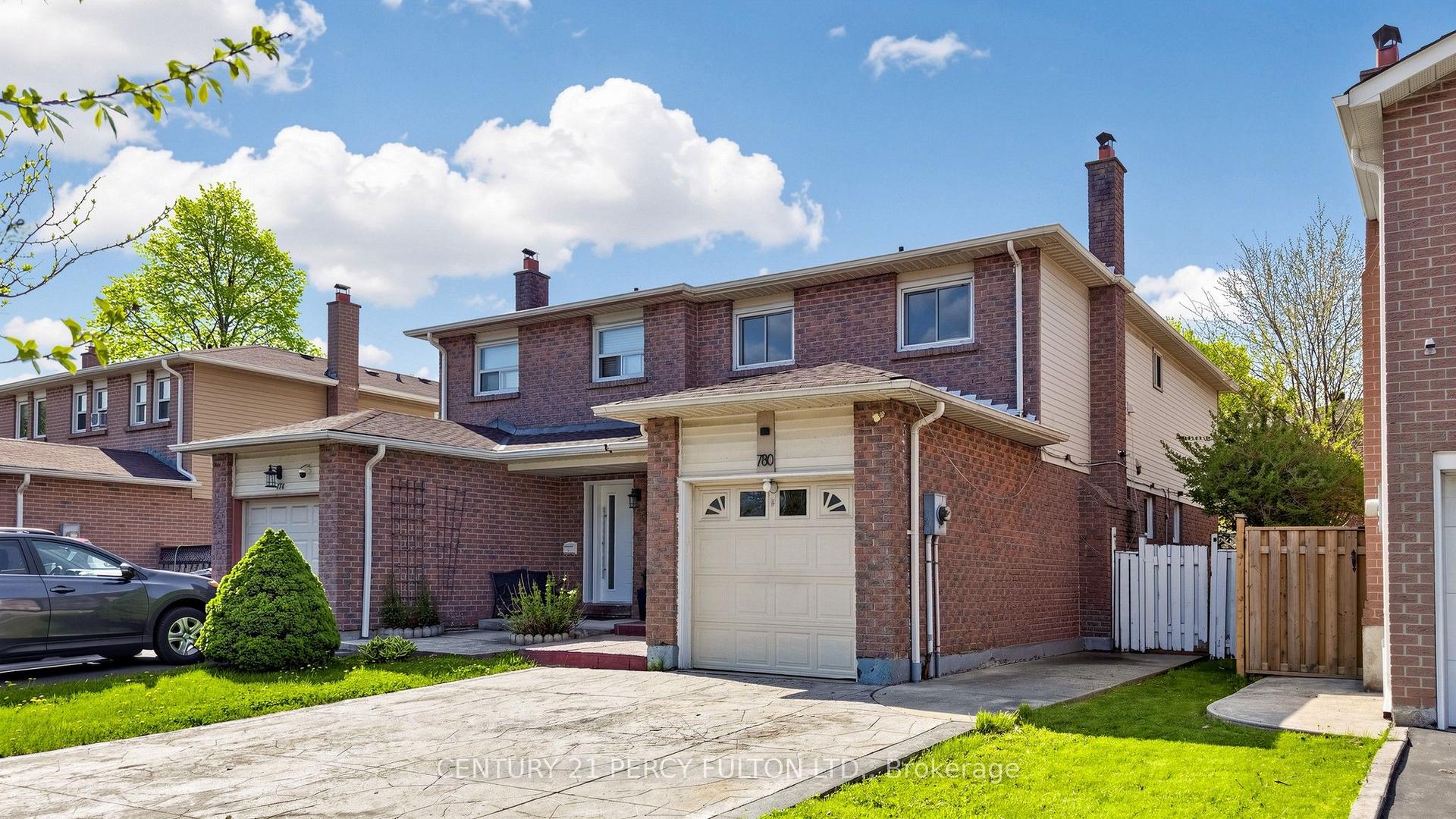 780 Galloway Crescent — photo 1