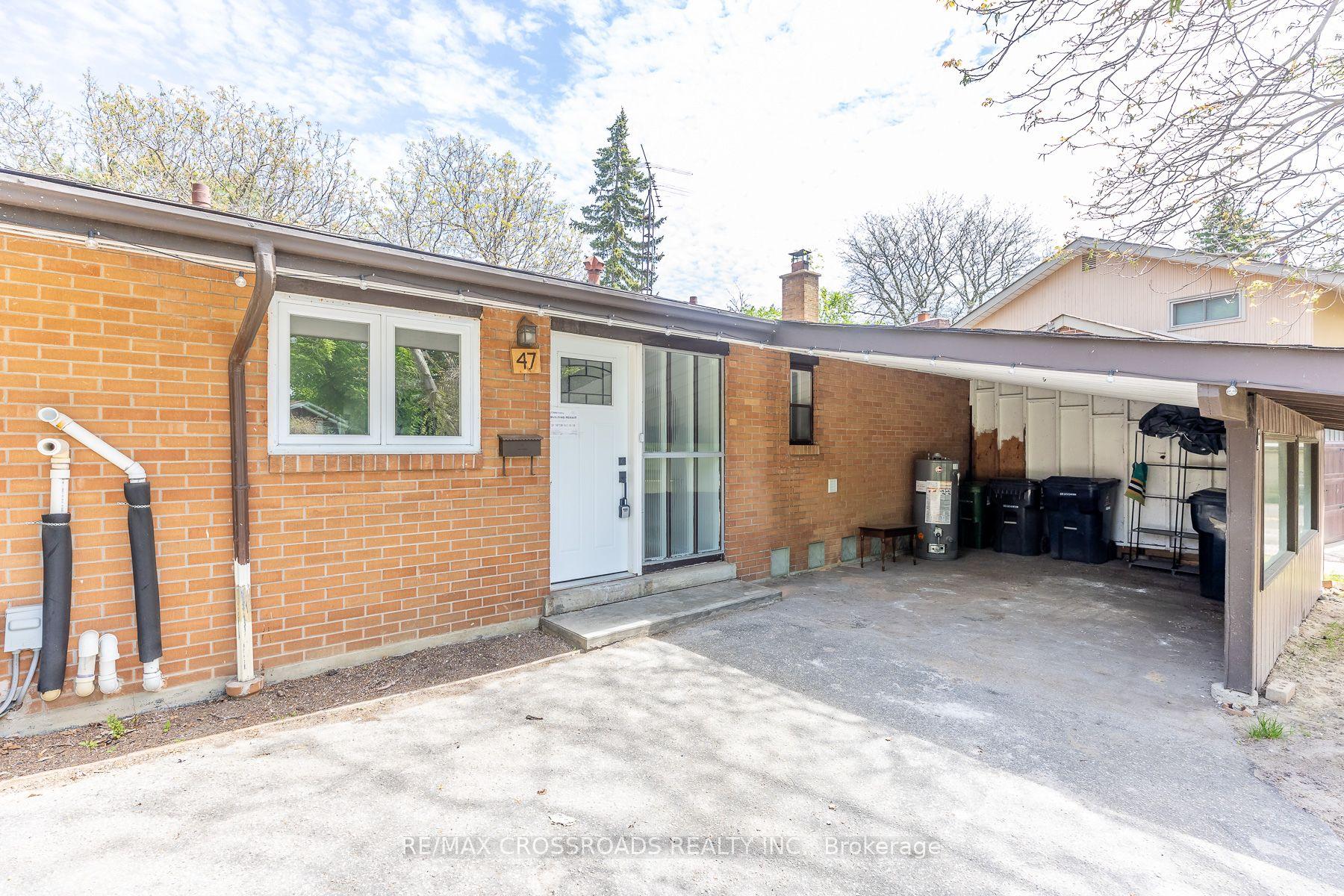 47 Munson Crescent — photo 1
