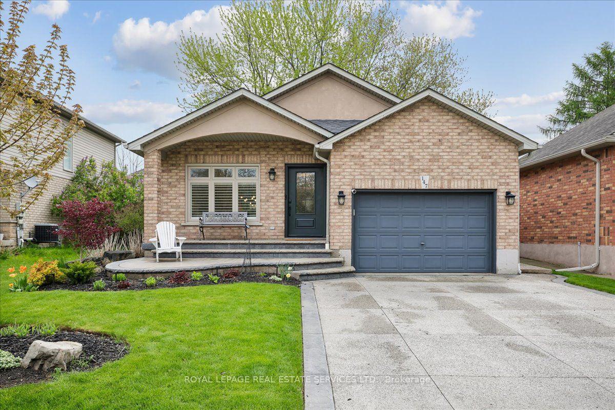 147 Valridge Drive — photo 1