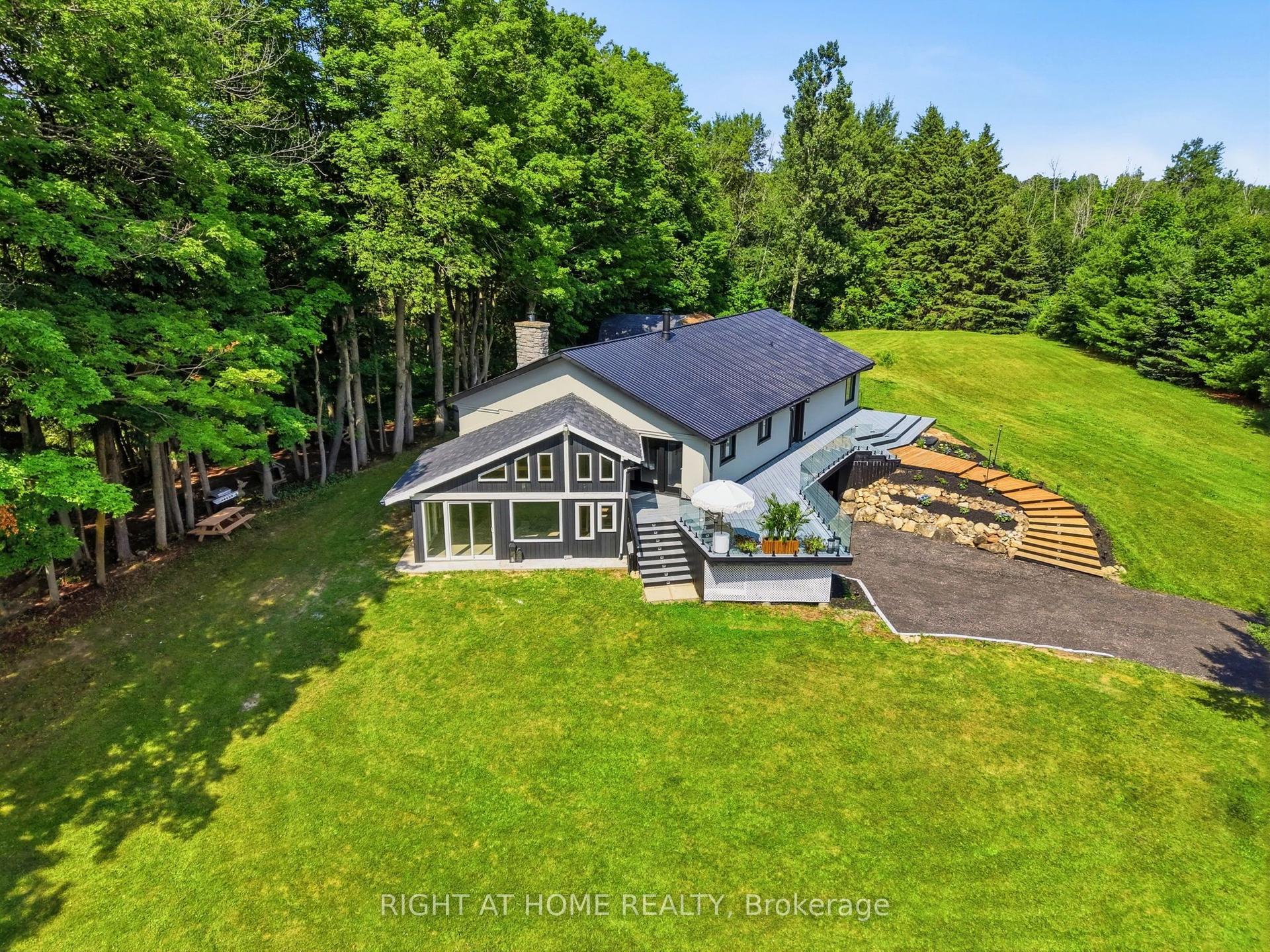 5609 4th Line, Erin — Detached for sale, photo 1