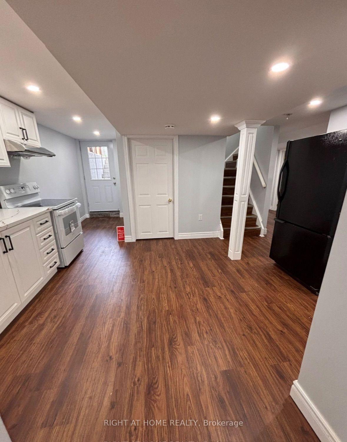 530 Mclevin Avenue, Toronto — Detached for lease, photo 1