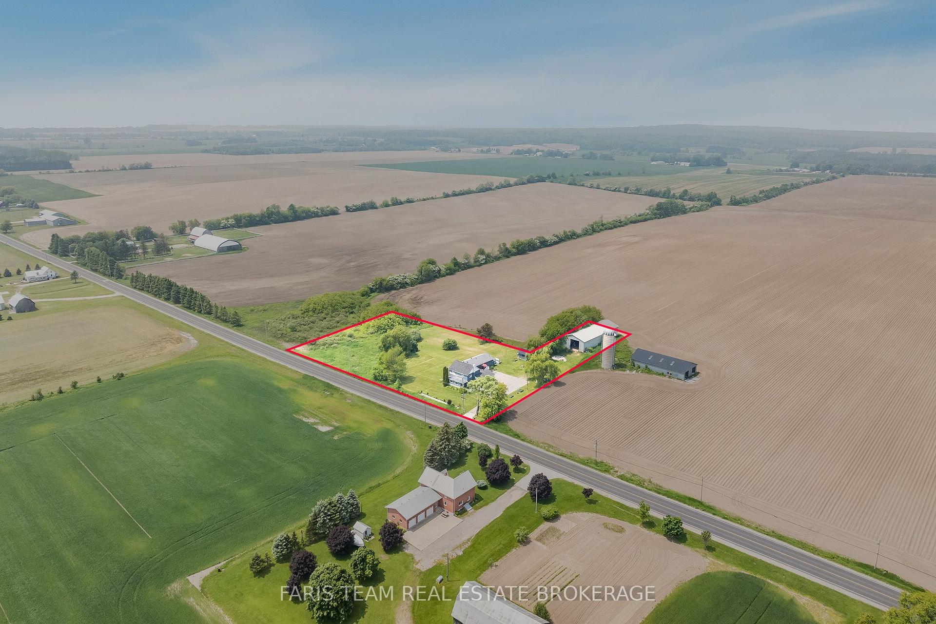 160 Lafontaine Road W — photo 1