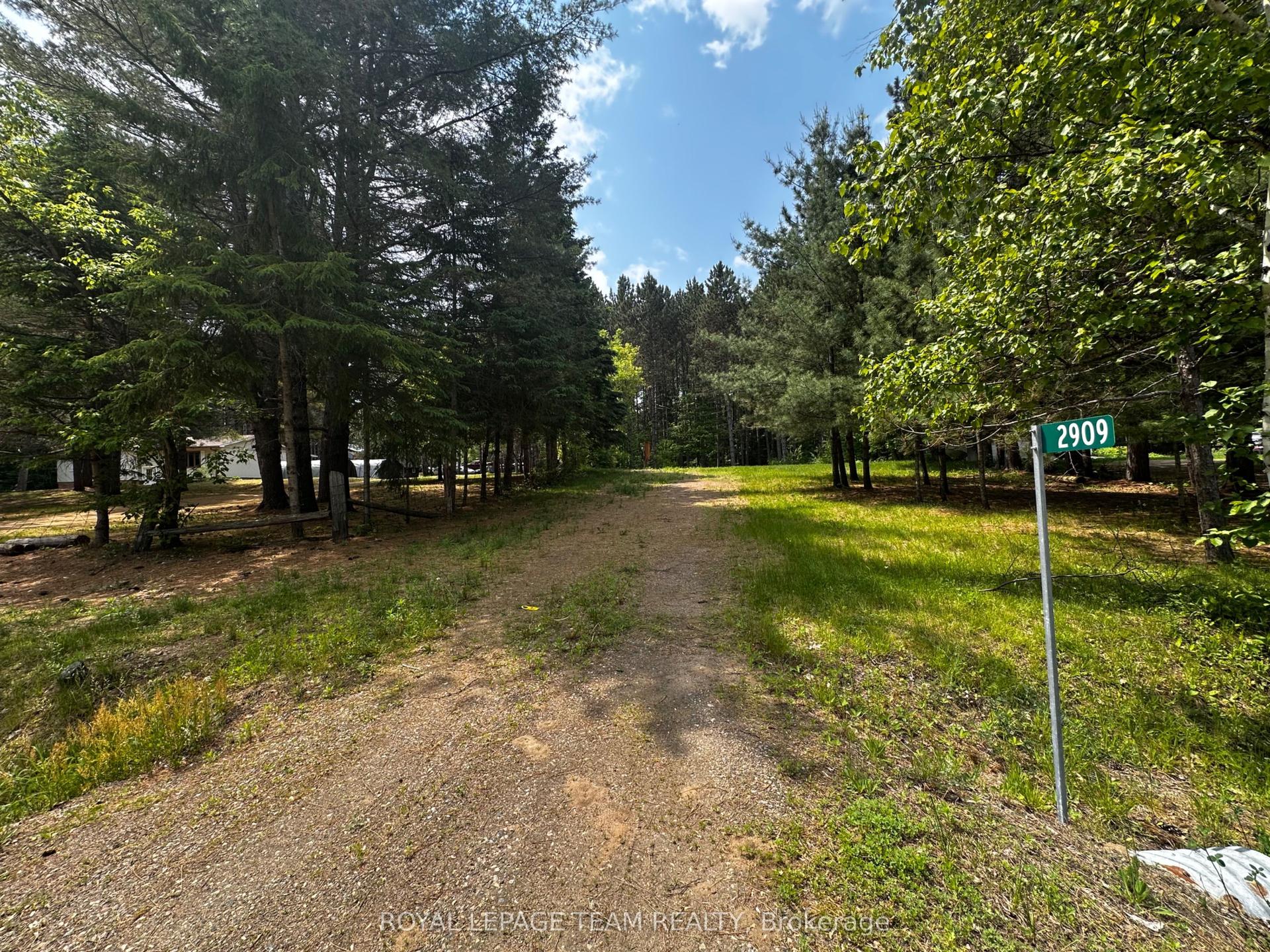 2909 ROUND LAKE Road — photo 1