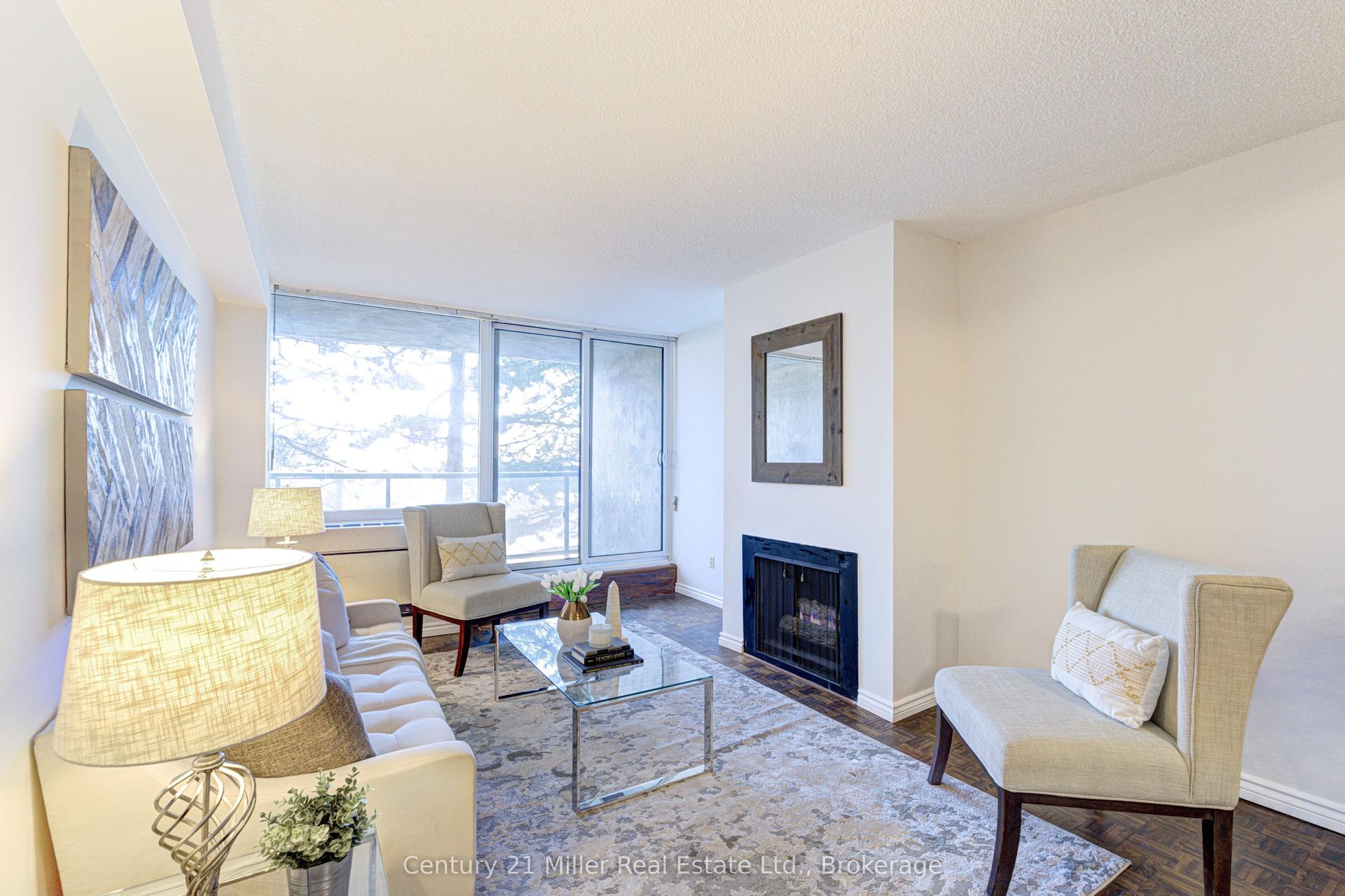 20 Speers Road 304 #304, Oakville — Condo for sale, photo 1