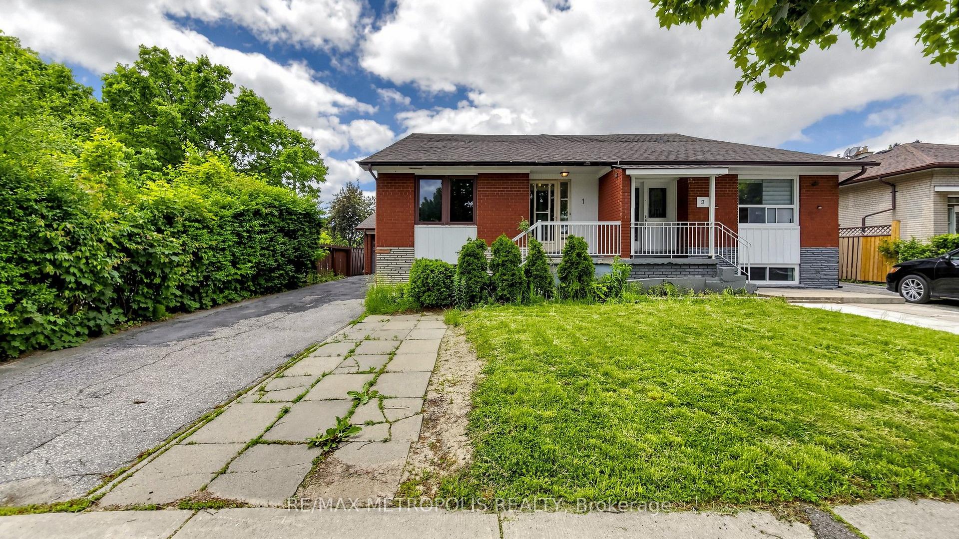 1 Council Crescent — photo 1
