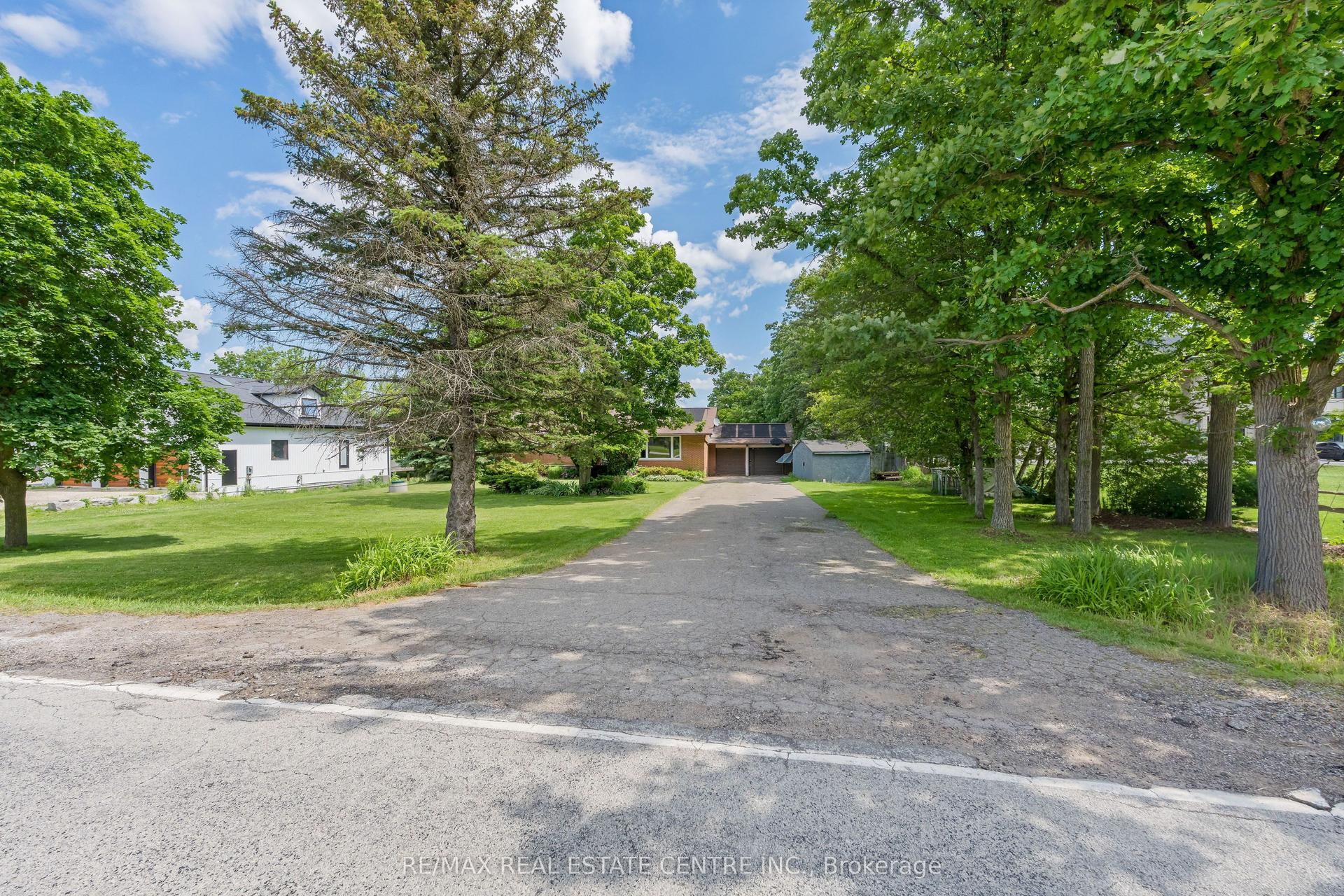 9409 Eighth Line — photo 1