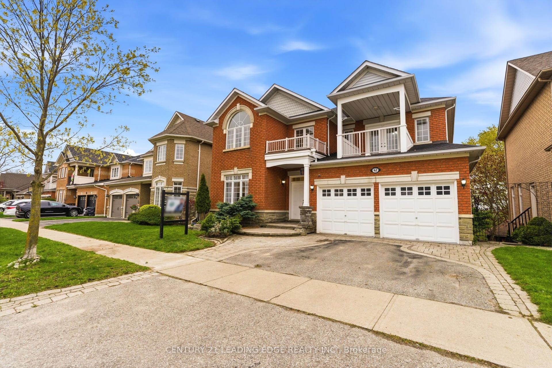62 James Rowe Drive — photo 1