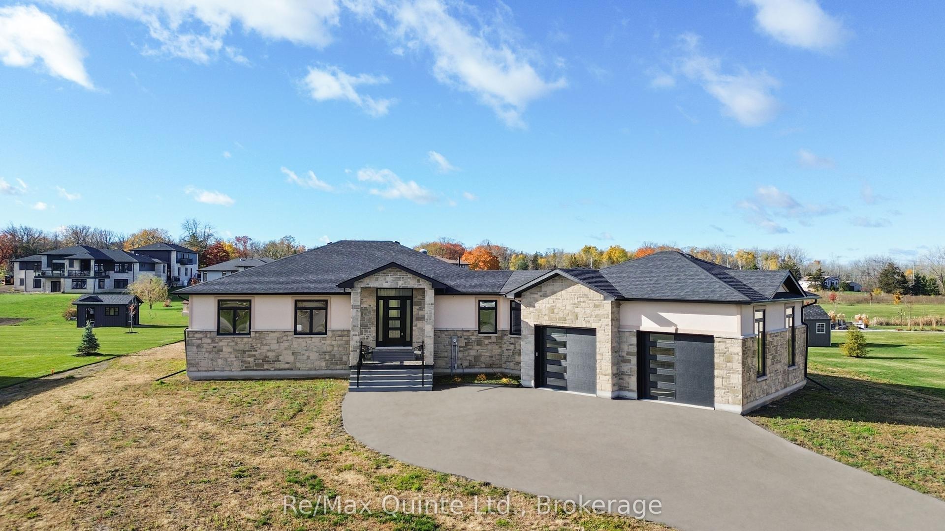 76 Navigation Drive — photo 1