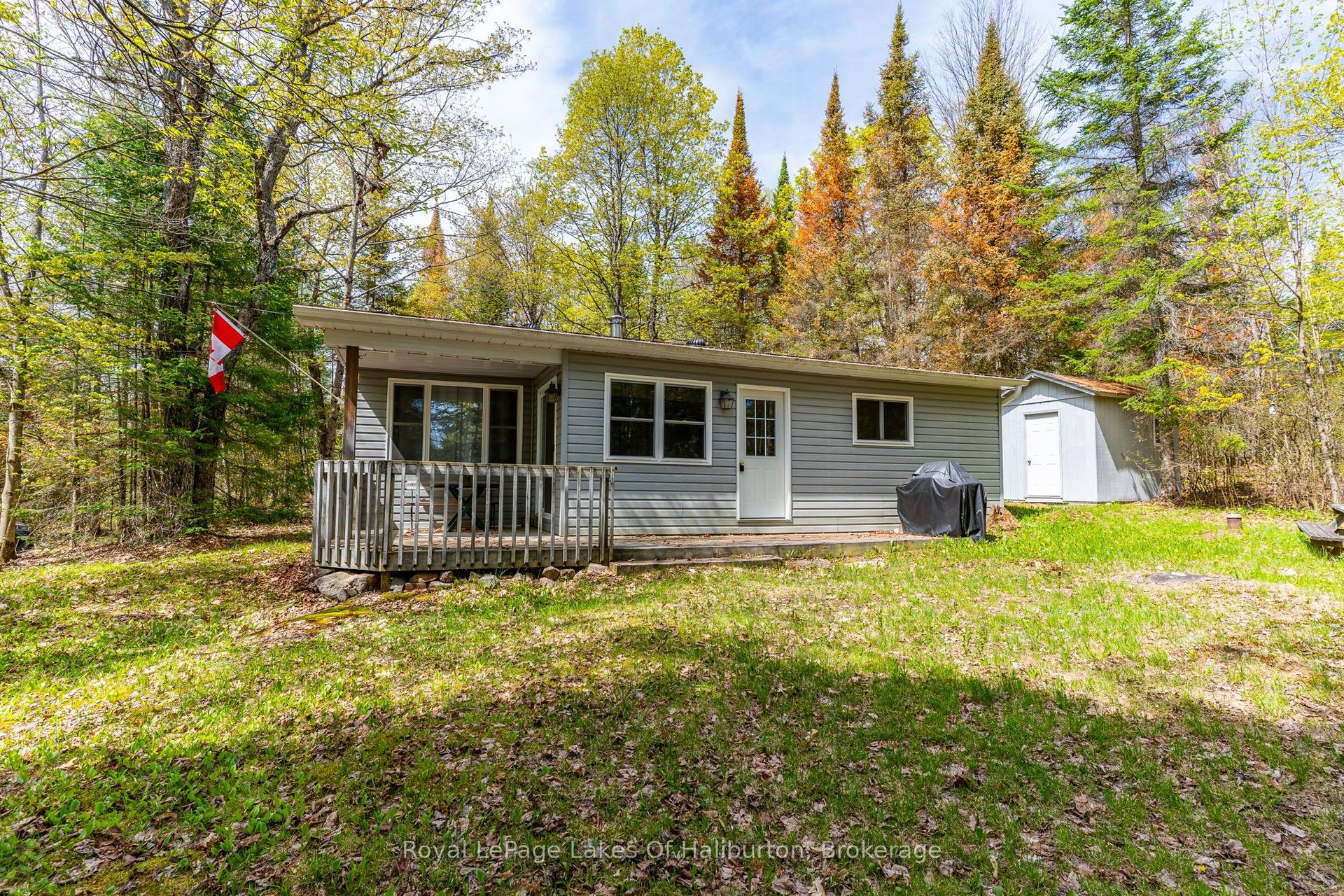 1099 Yellow Rock Drive — photo 1