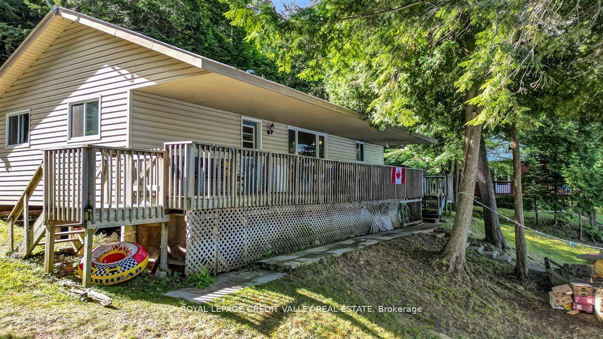 292 Caroline Court — photo 1