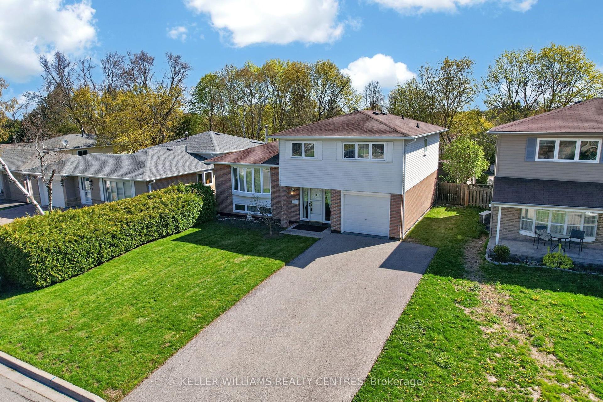 13 Laurentide Avenue — photo 1