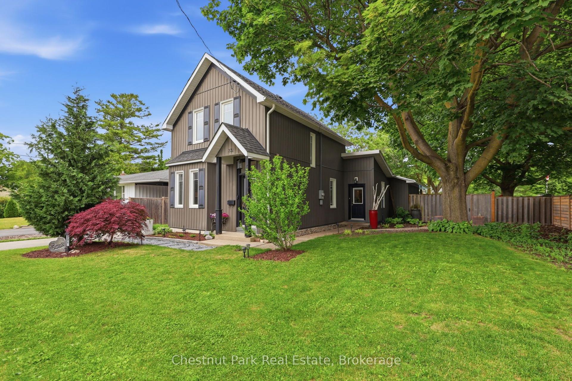 331 Oak Street — photo 1