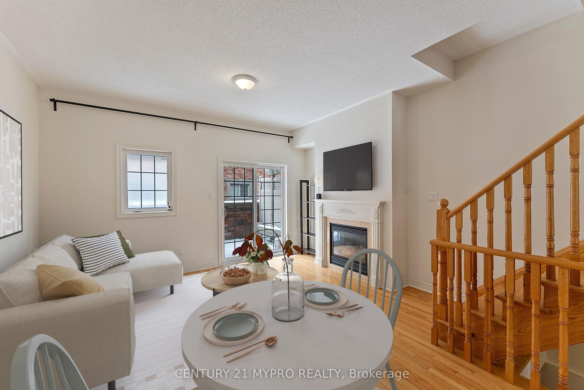 175B Finch Avenue E, Toronto — Townhouse for sale, photo 1