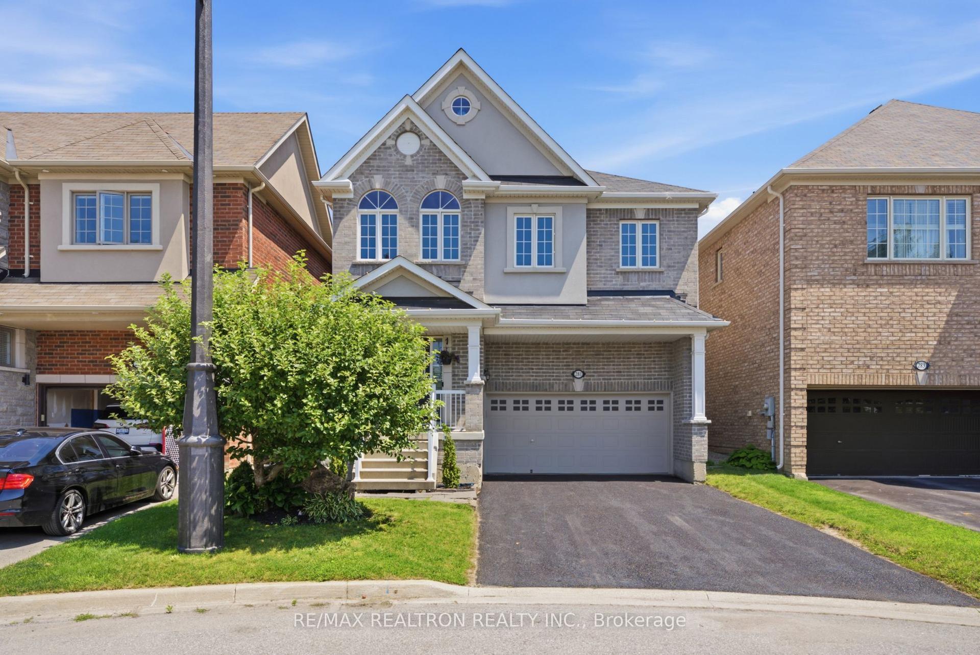 281 Sloss Court, Newmarket — Detached for sale, photo 1