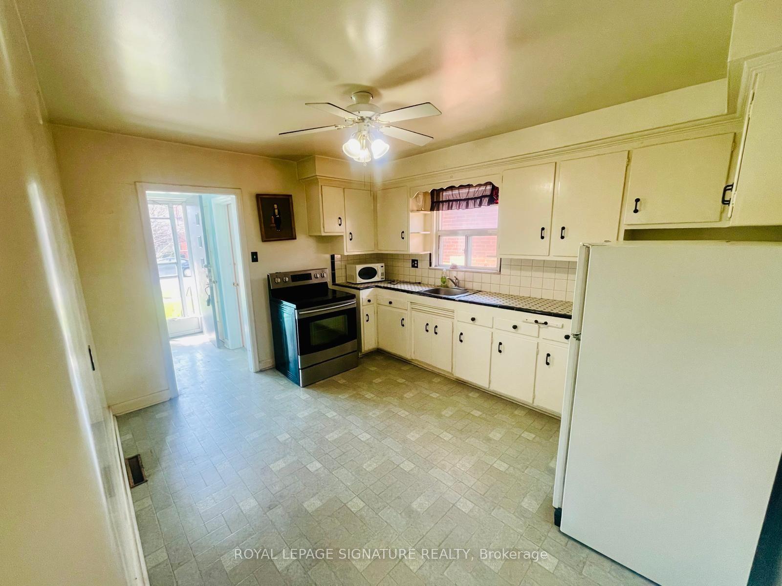 7 Placid Road — photo 1