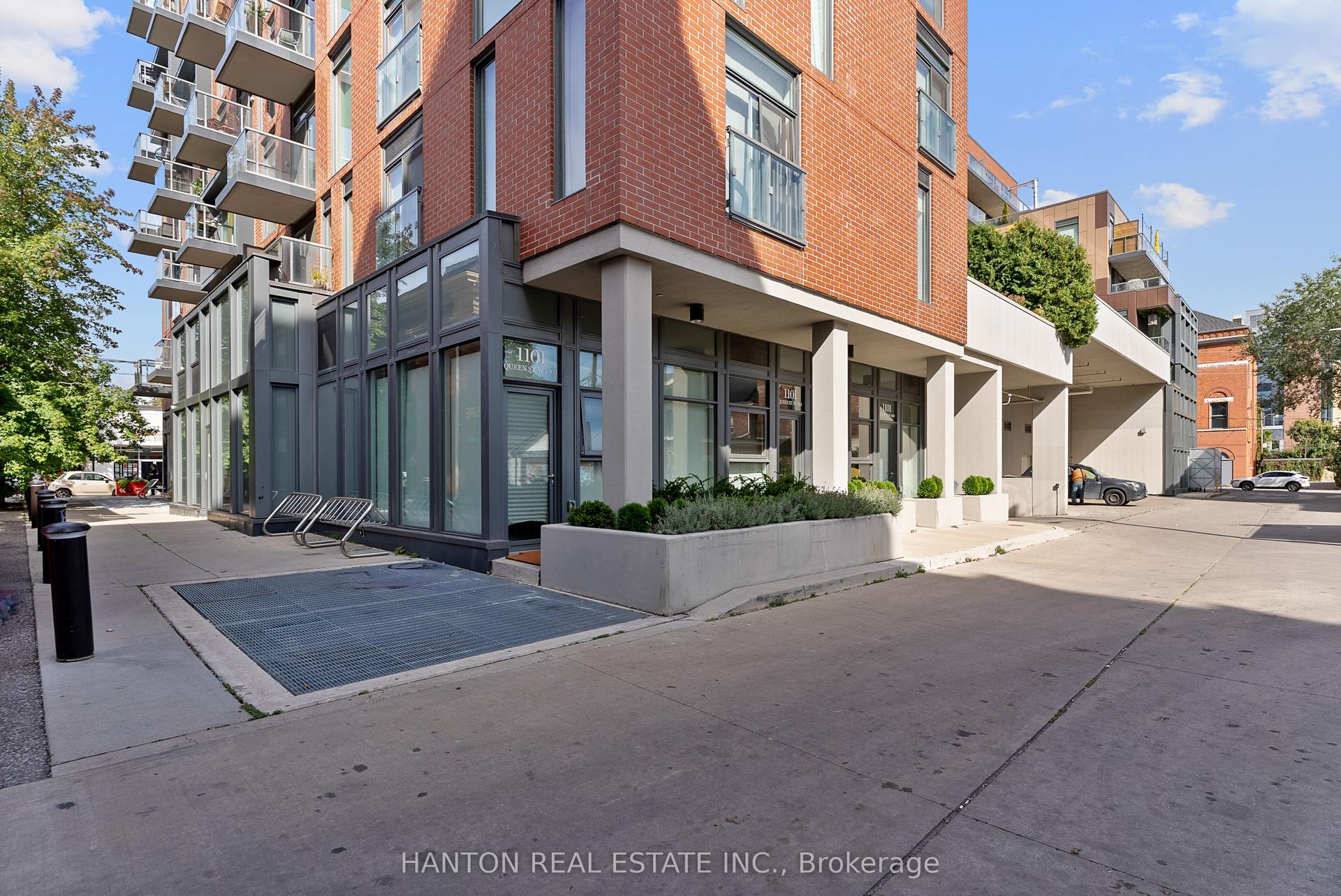 1101 Queen Street W 105 #105, Toronto — Commercial for sale, photo 1