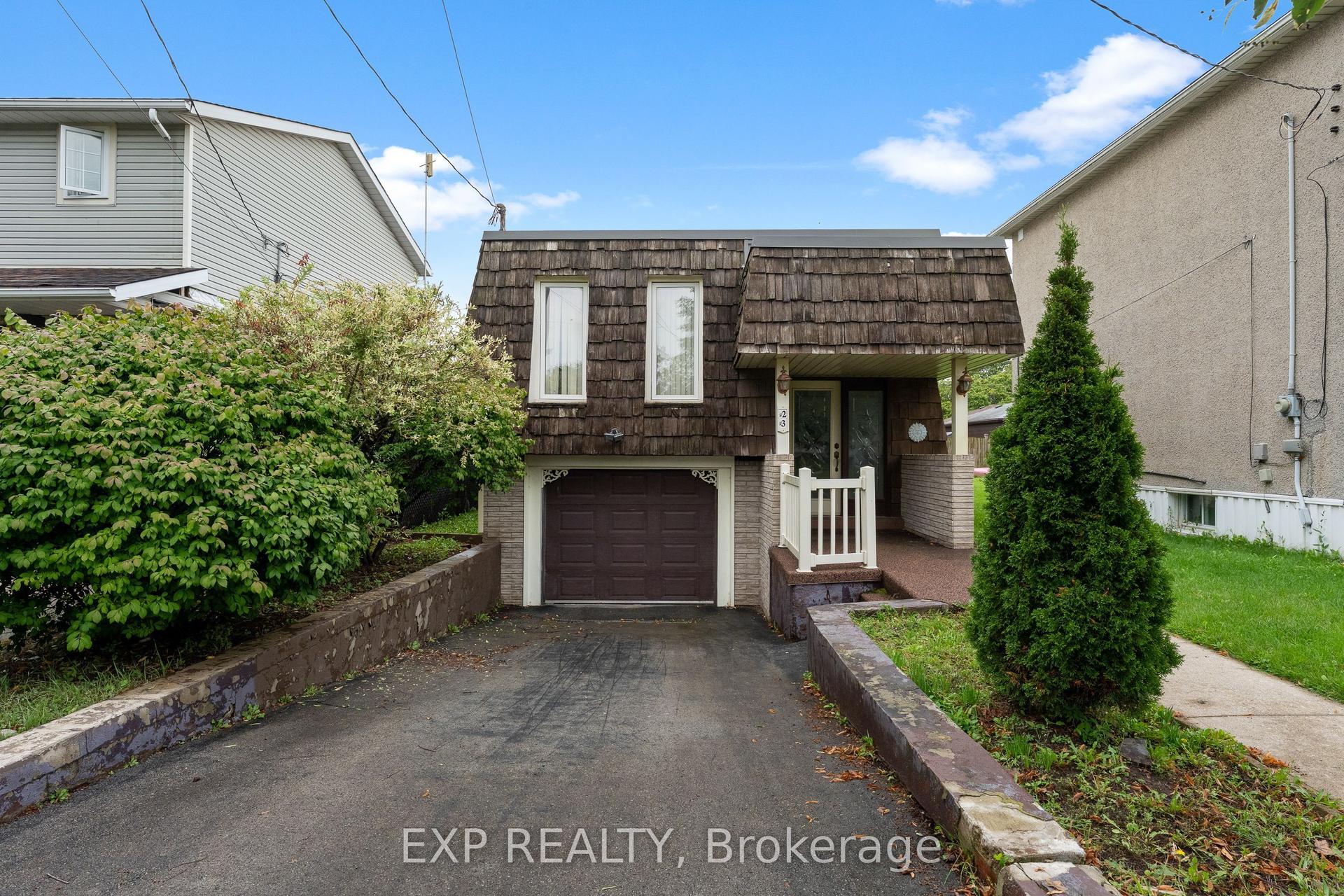 23 Classic Avenue, Welland — Detached for sale, photo 1
