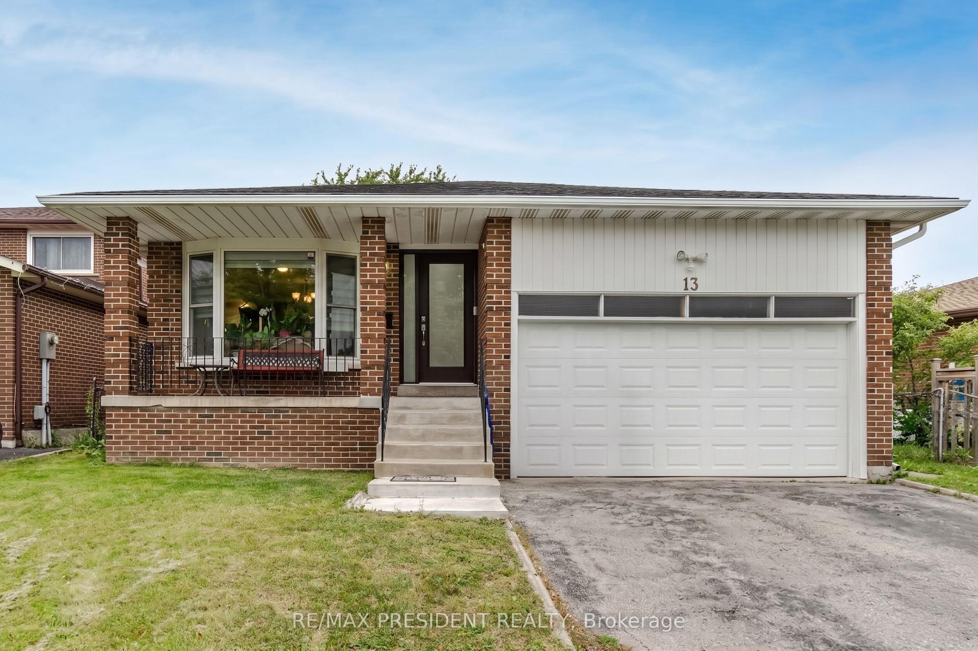 13 Panorama Crescent — photo 1