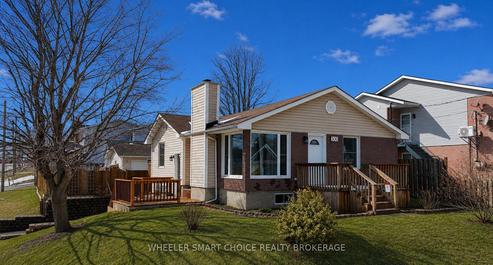 300 Gardener Avenue — photo 1