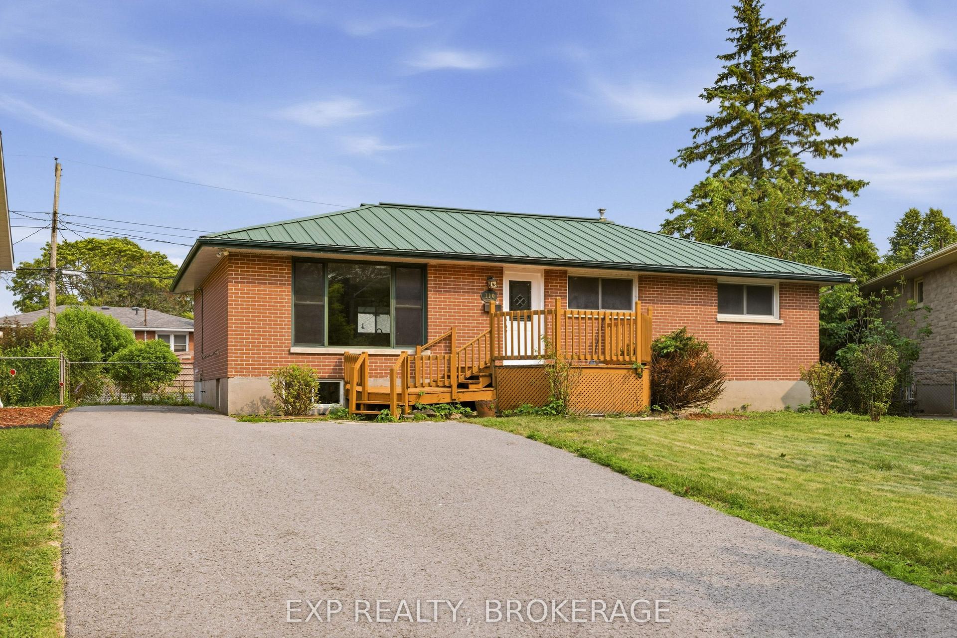 110 Liddell Crescent, Kingston — Detached for sale, photo 1