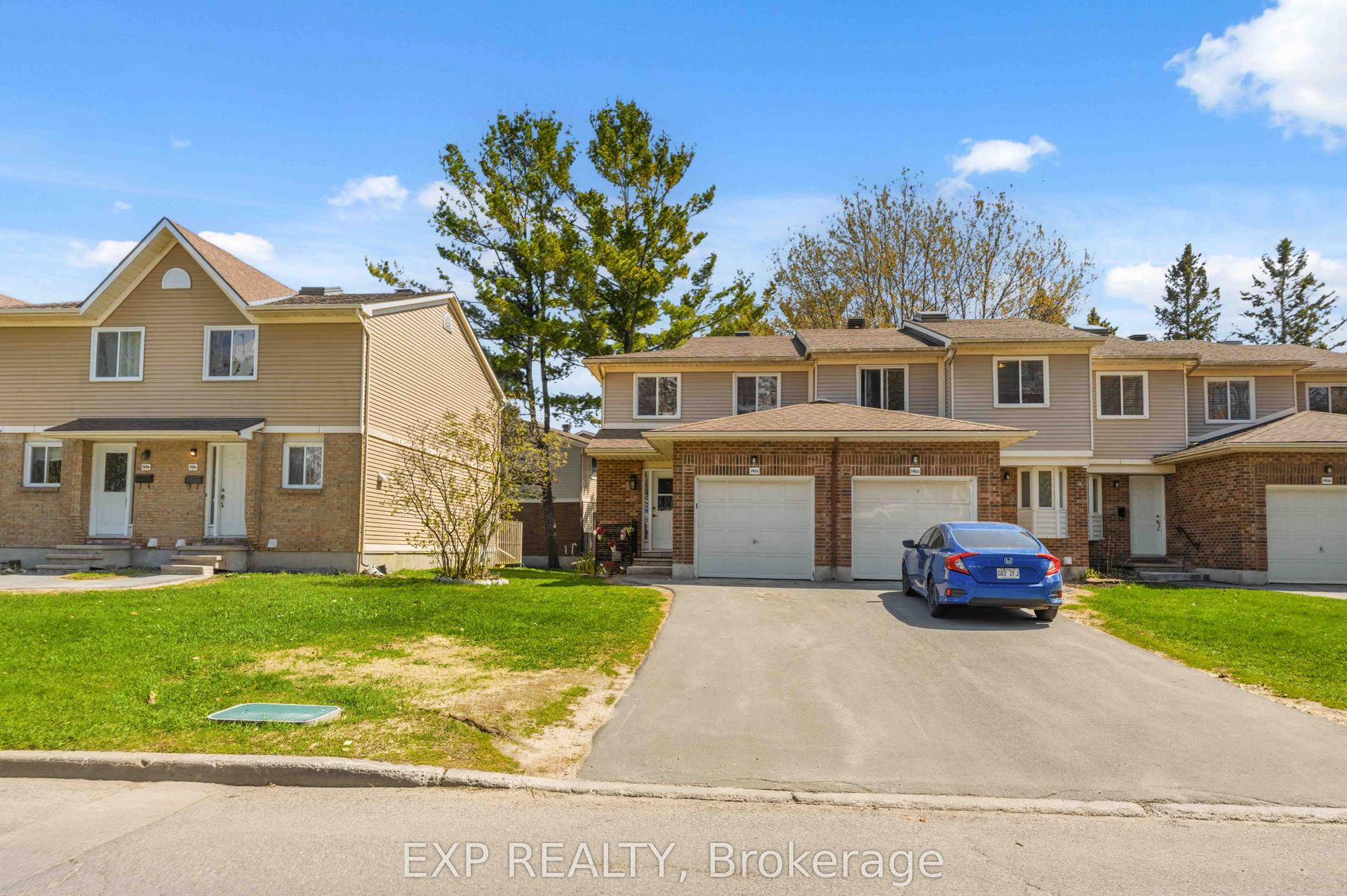 146 Valley Stream Drive D #D — photo 1