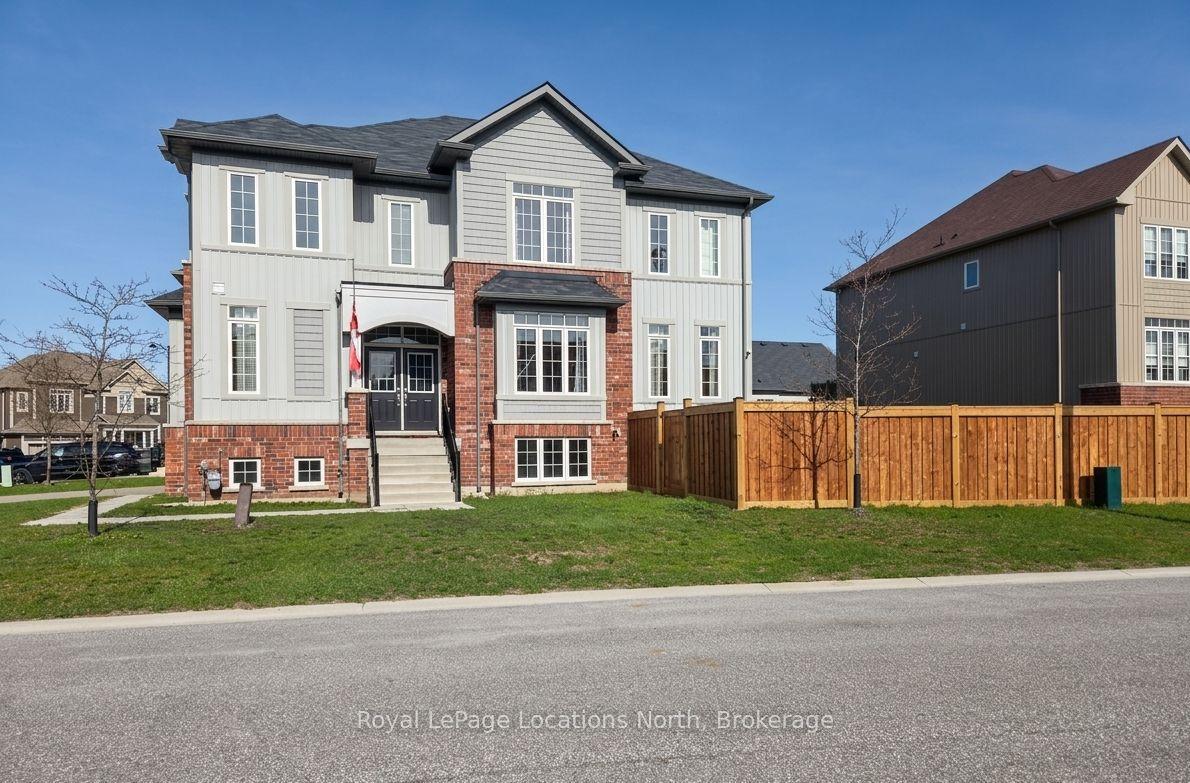 218 Roy Drive — photo 1
