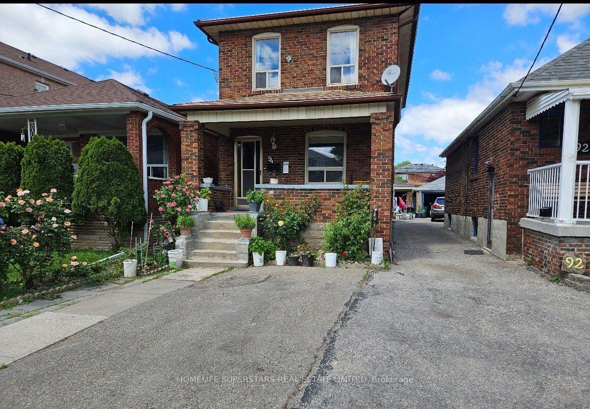 94 Ypres Road, Toronto — Detached for sale, photo 1