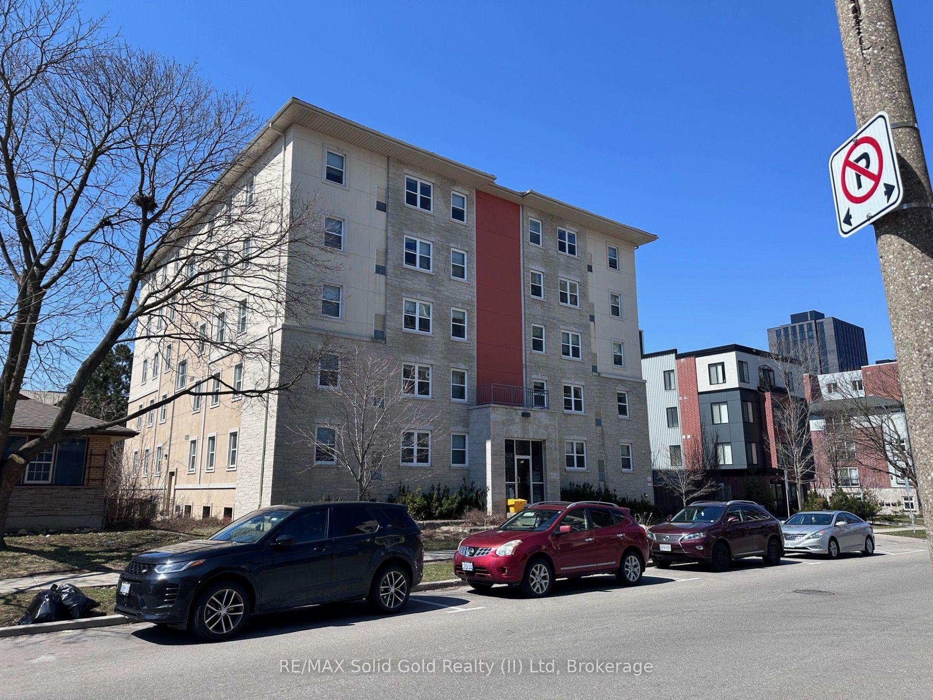271 Lester Street 102 #102 — photo 1