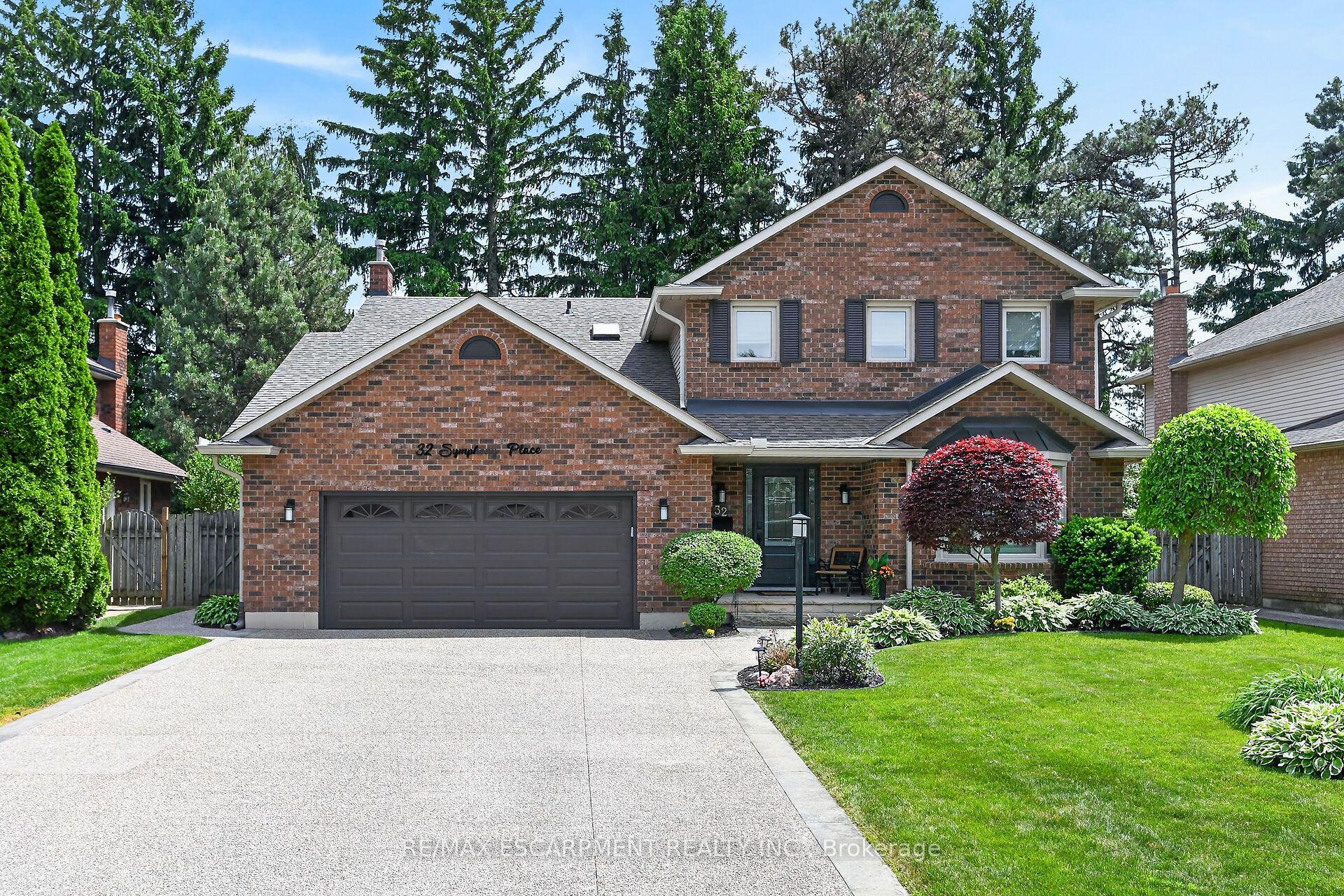 32 Symphony Place, Hamilton — Detached for sale, photo 1