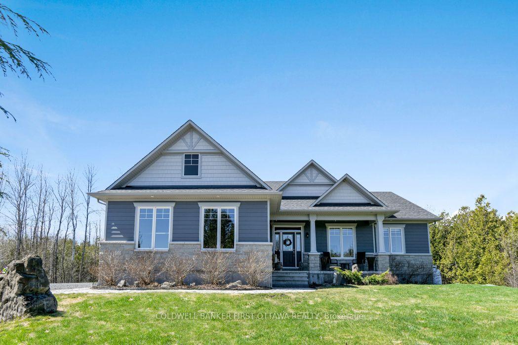 193 Maggie's Crescent — photo 1