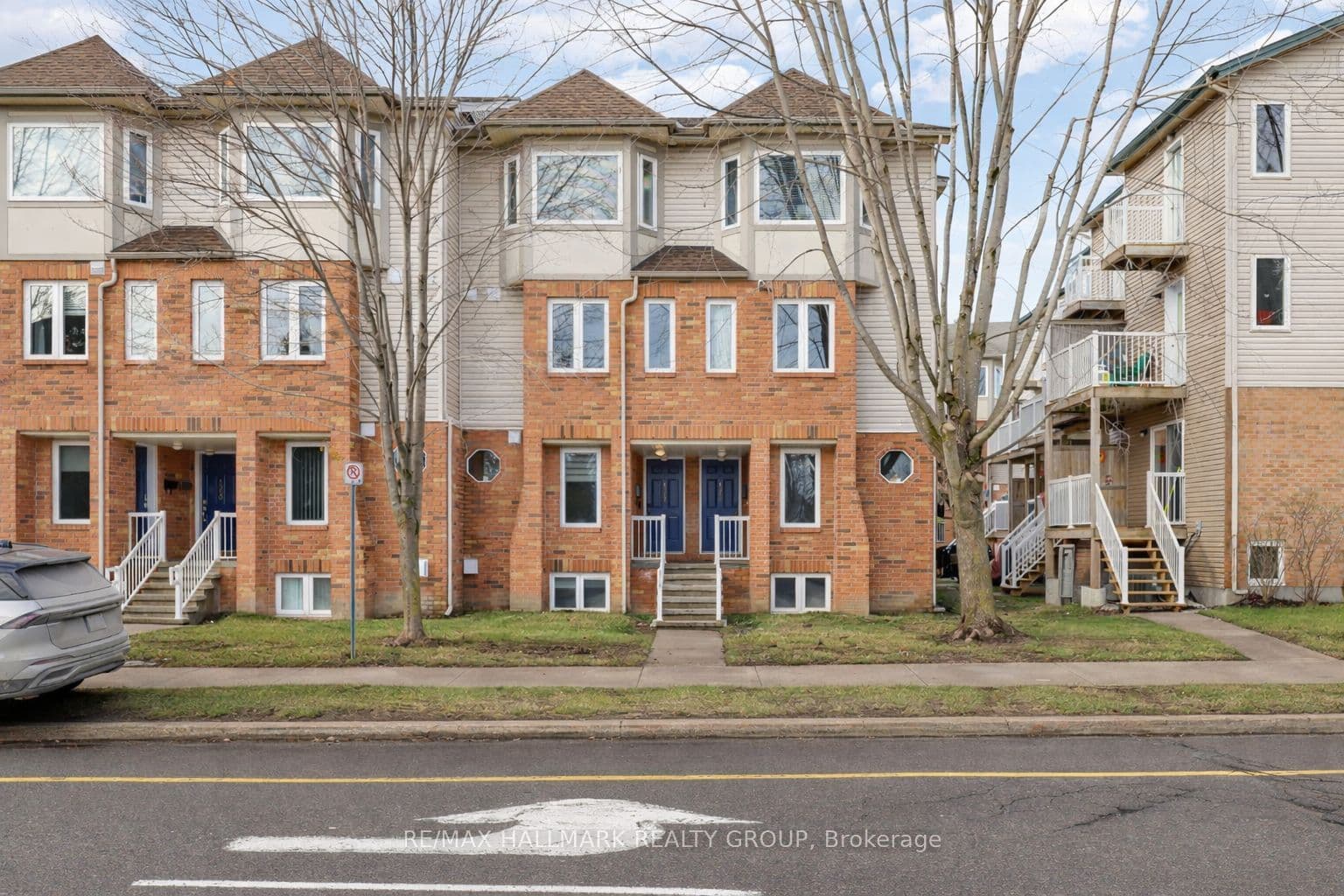 1344 Guthrie Street — photo 1