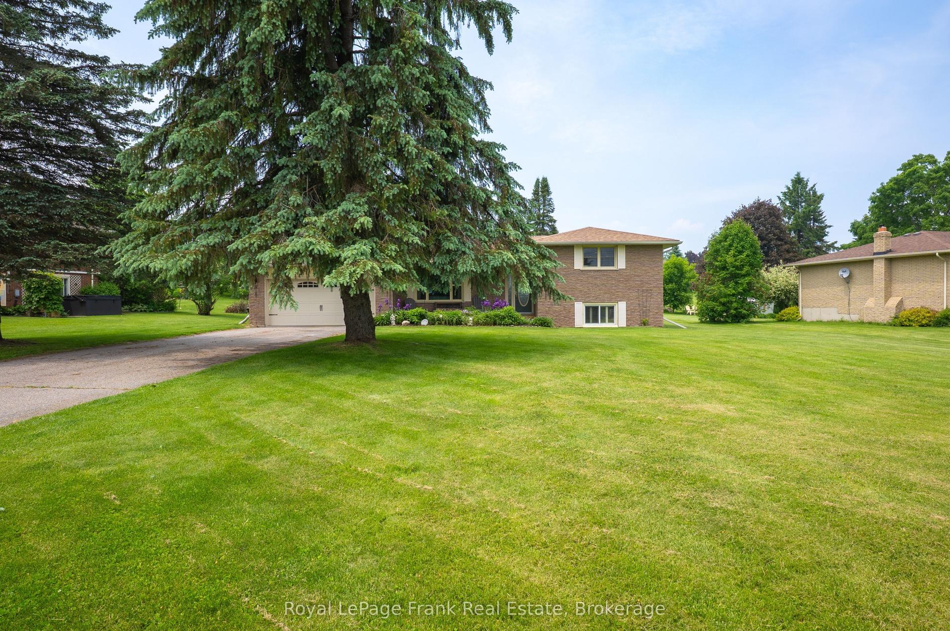 383 Old Surrey Lane, Kawartha Lakes — Detached for sale, photo 1