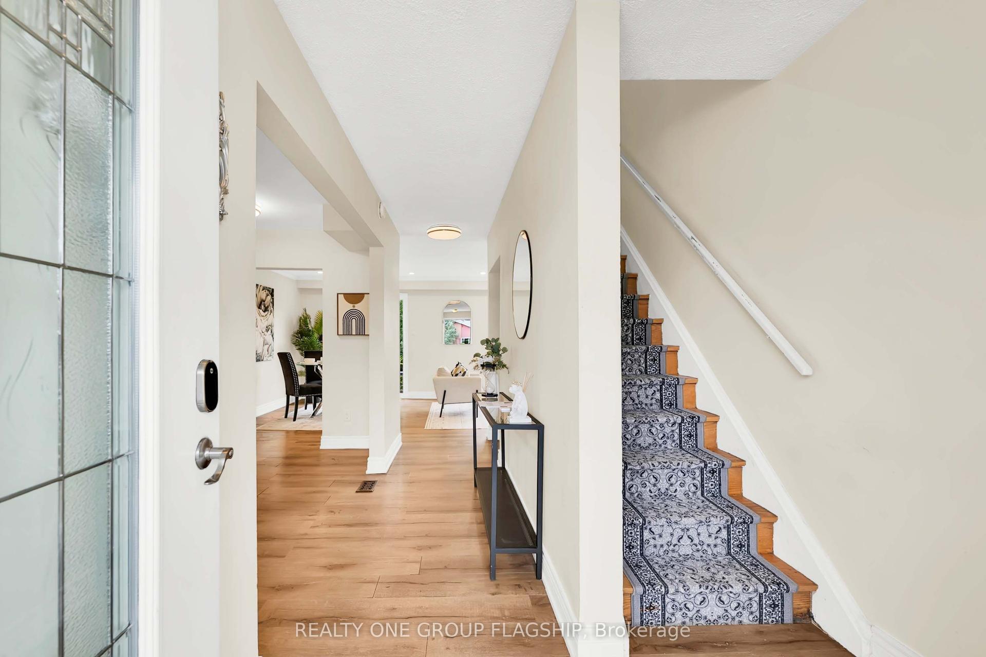 12 Azalea Court, Toronto — Semi-Detached for lease, photo 1