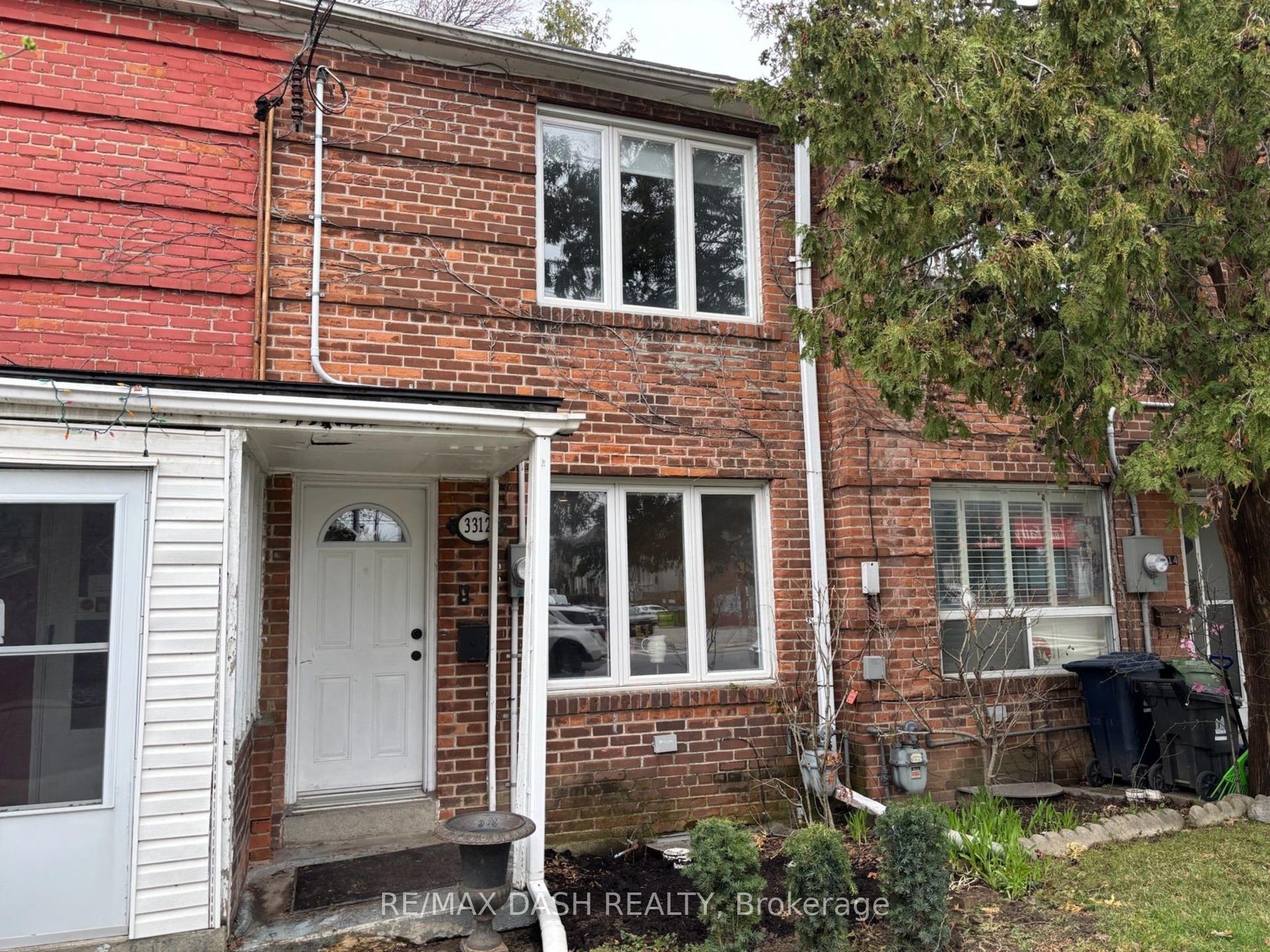 3312 Bathurst Street — photo 1