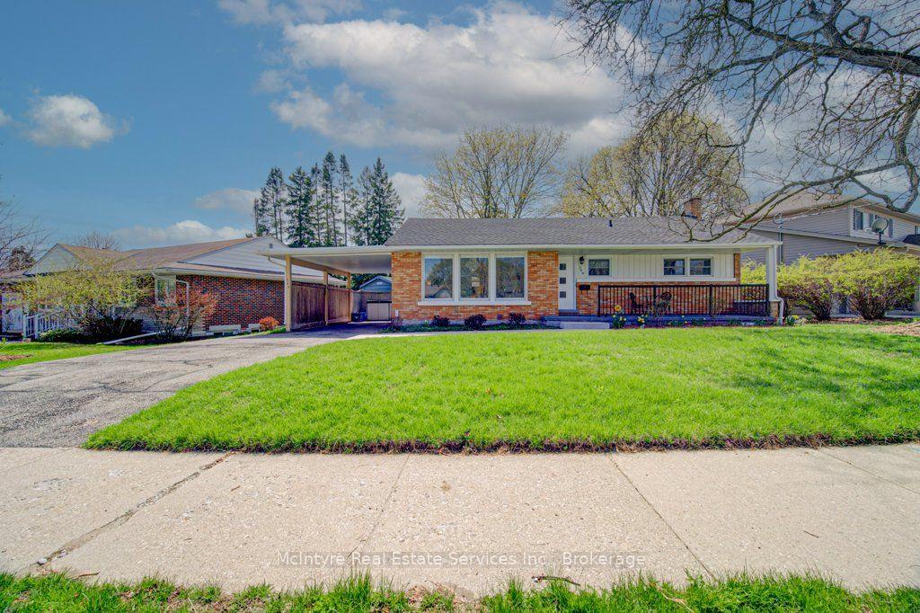 549 Dunbar Road — photo 1