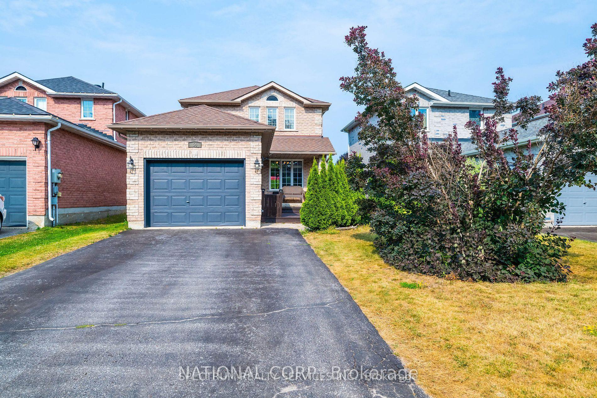 54 Northview Crescent — photo 1