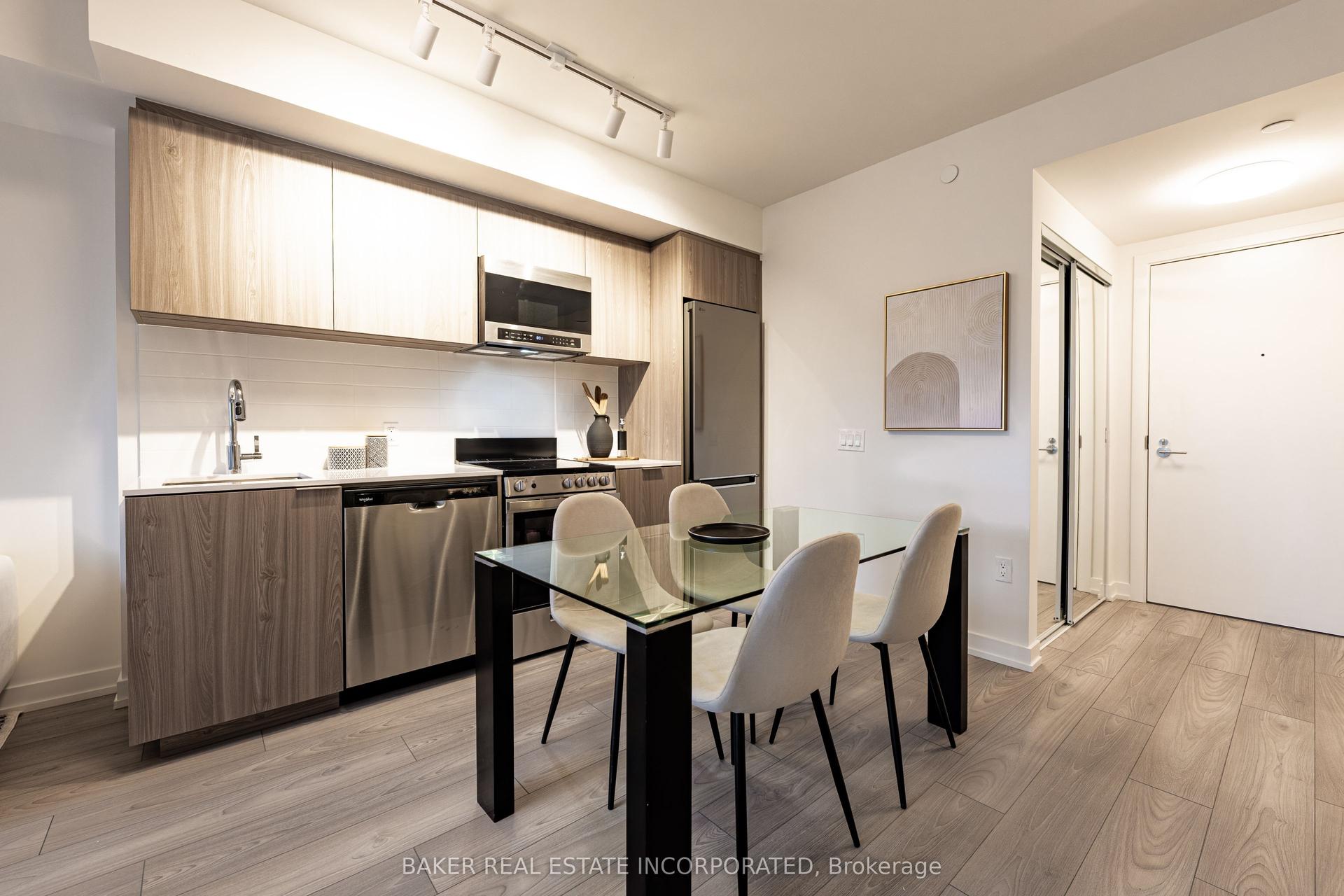 223 Redpath Avenue 807 #807 — photo 1