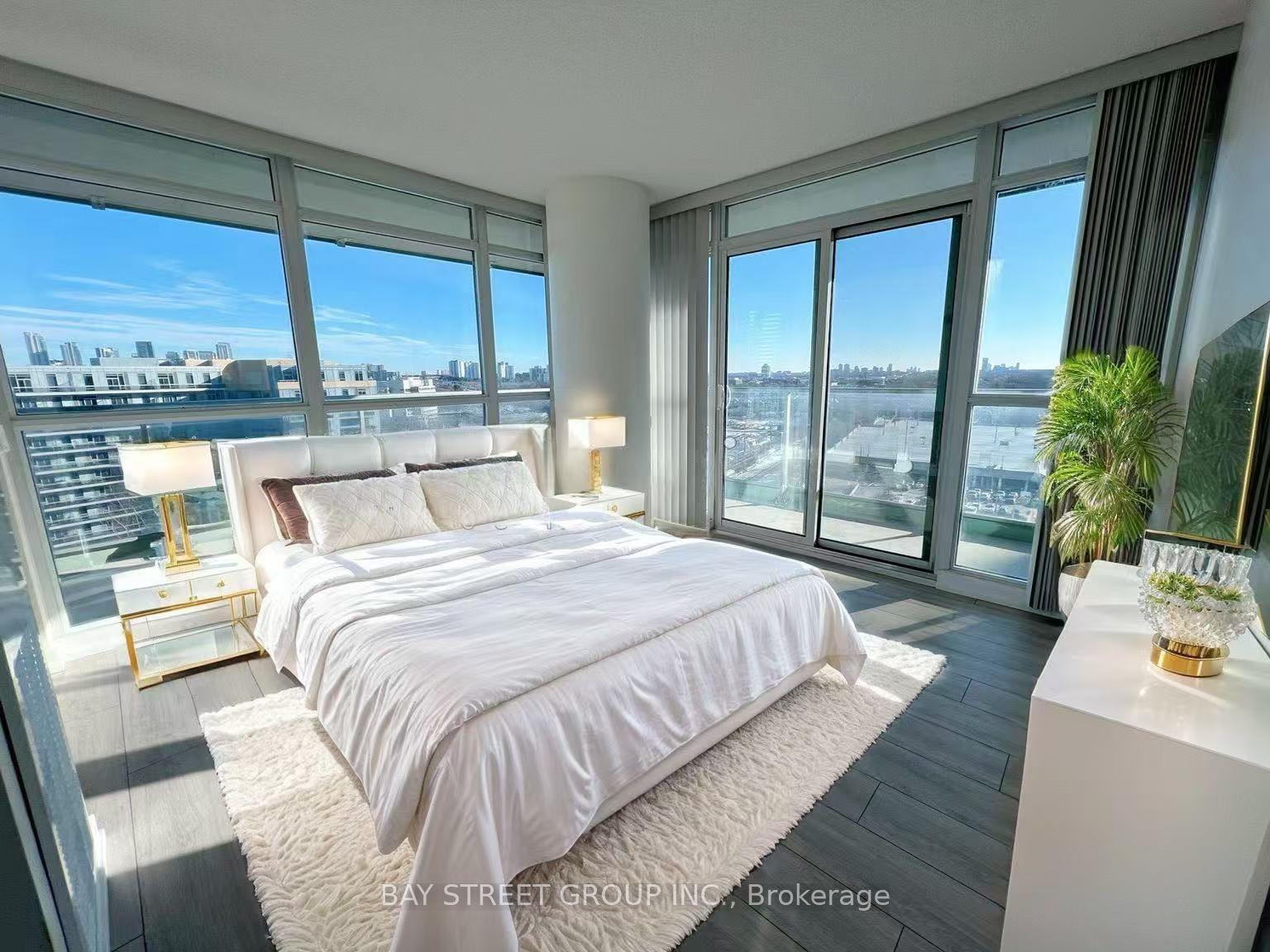 33 Singer Court 1111 #1111, Toronto — Condo for sale, photo 1