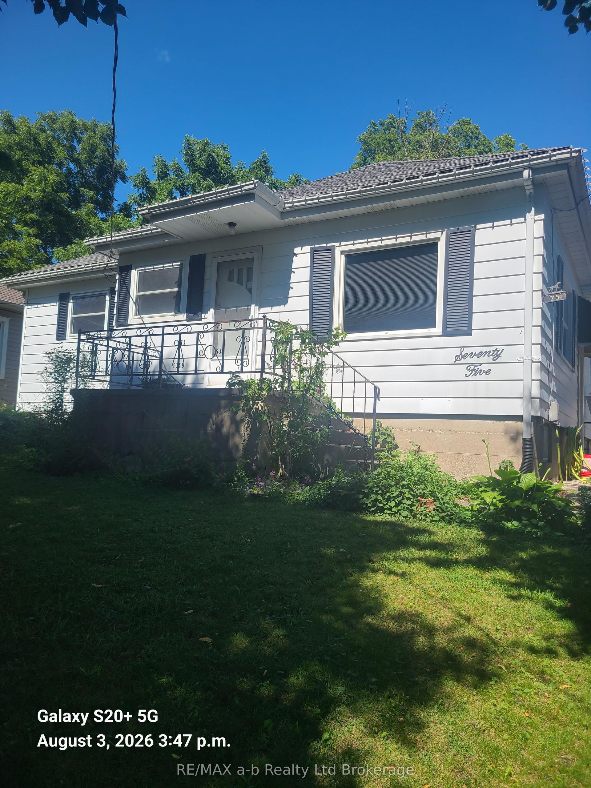 75 South Street, Woodstock — Detached for lease, photo 1