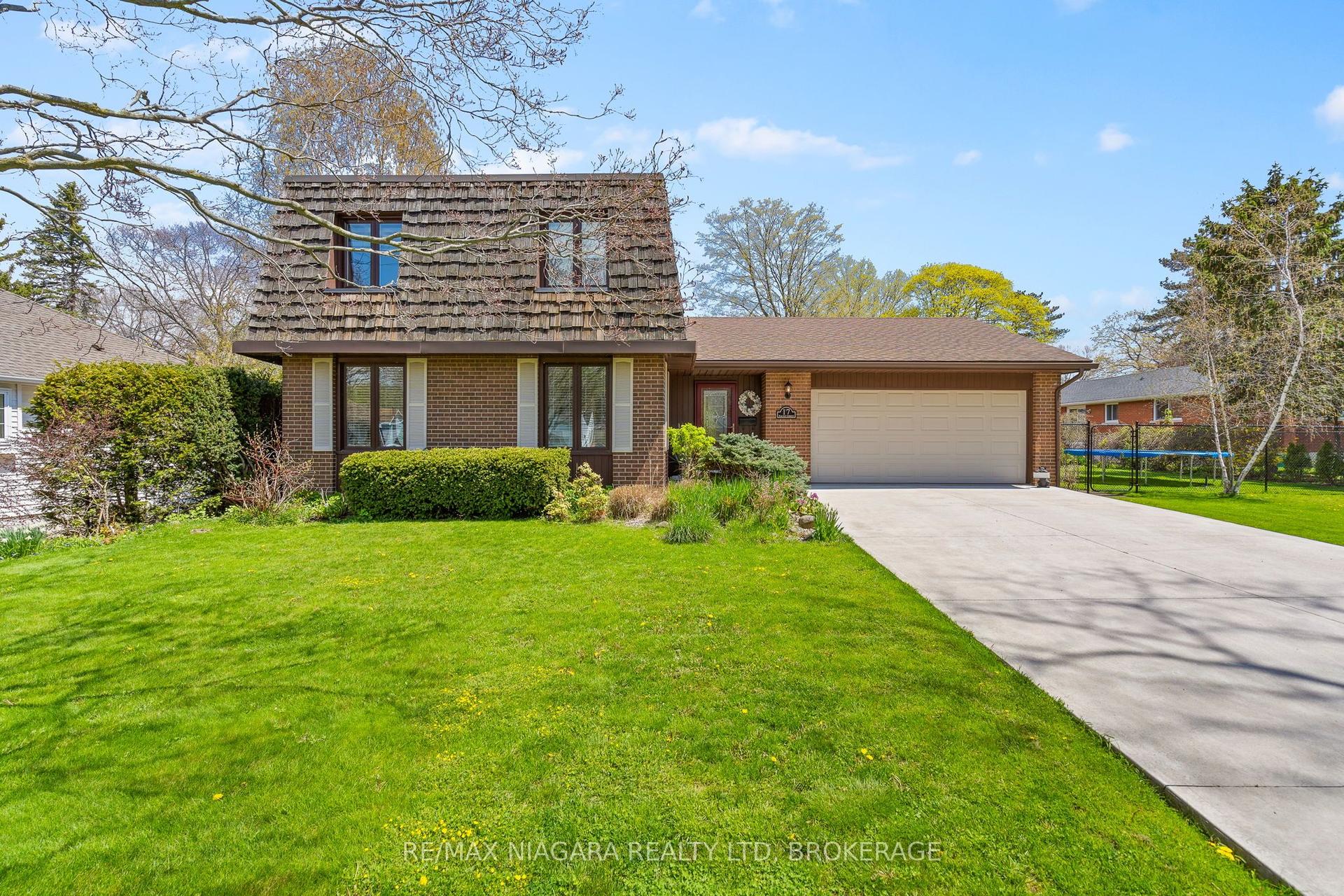 17 Walnut Street — photo 1