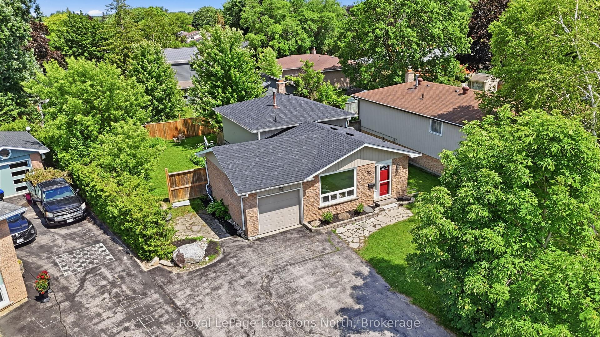 32 Courtice Crescent, Collingwood — Detached for sale, photo 1