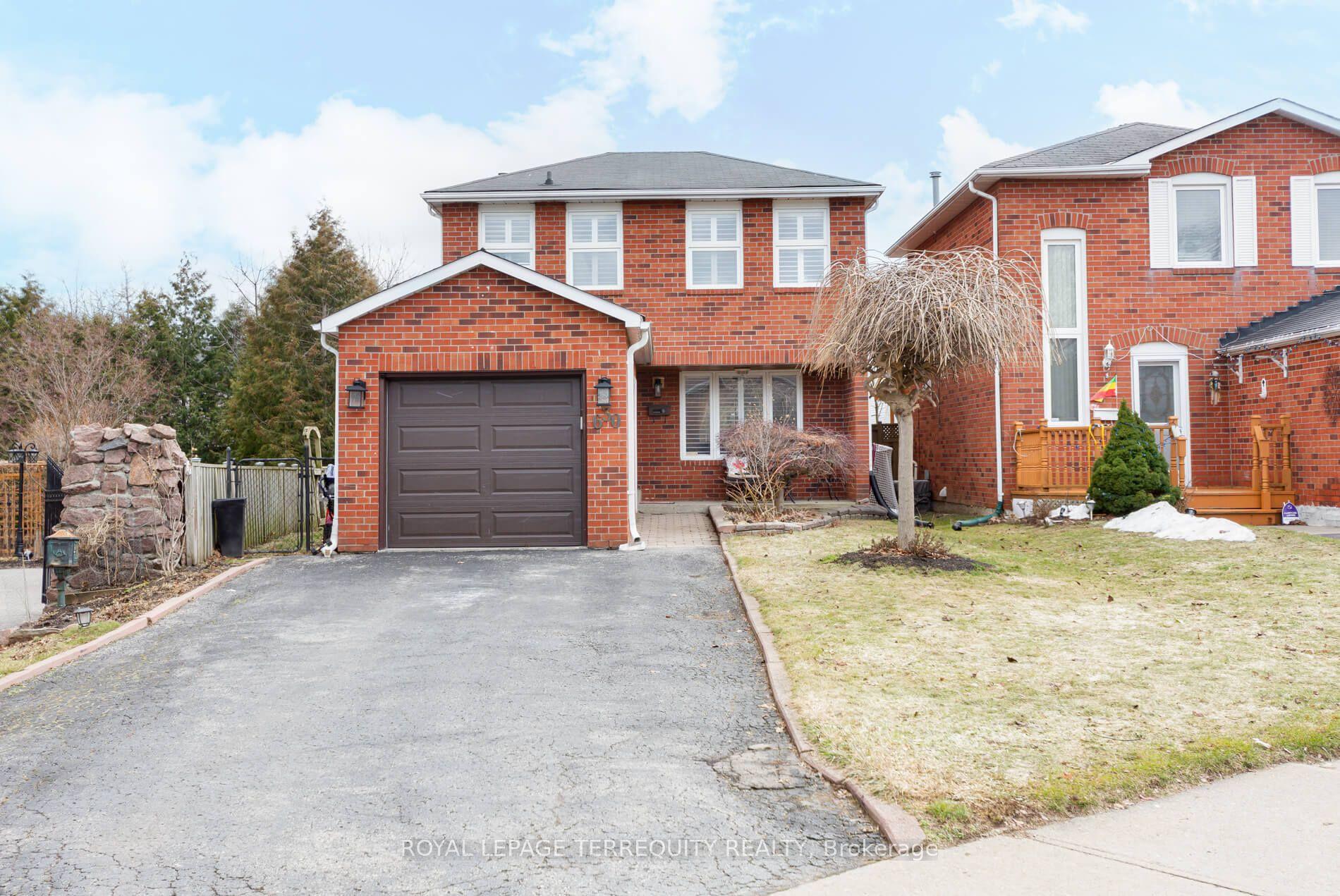 630 Sultana Square — photo 1
