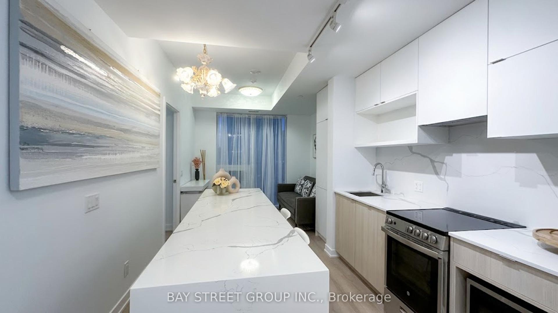 100 Queen St E Street 2911 #2911 — photo 1