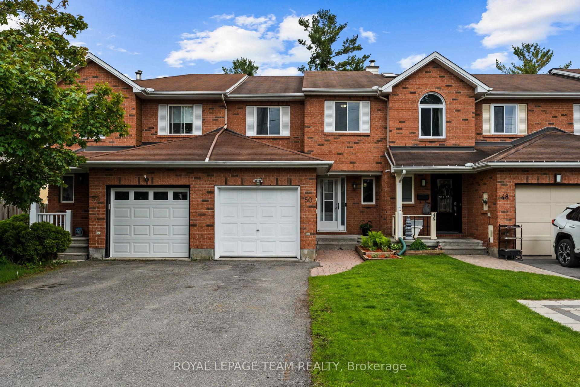 50 Springcreek Crescent — photo 1