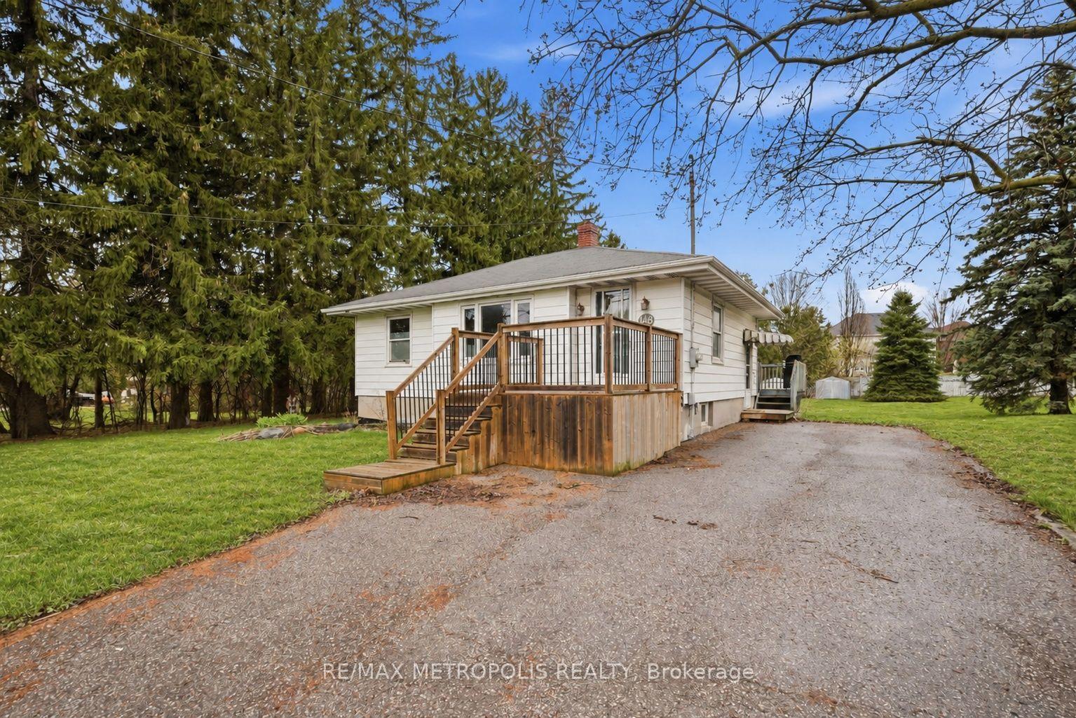 148 Winchester Road E, Whitby — Detached for lease, photo 1