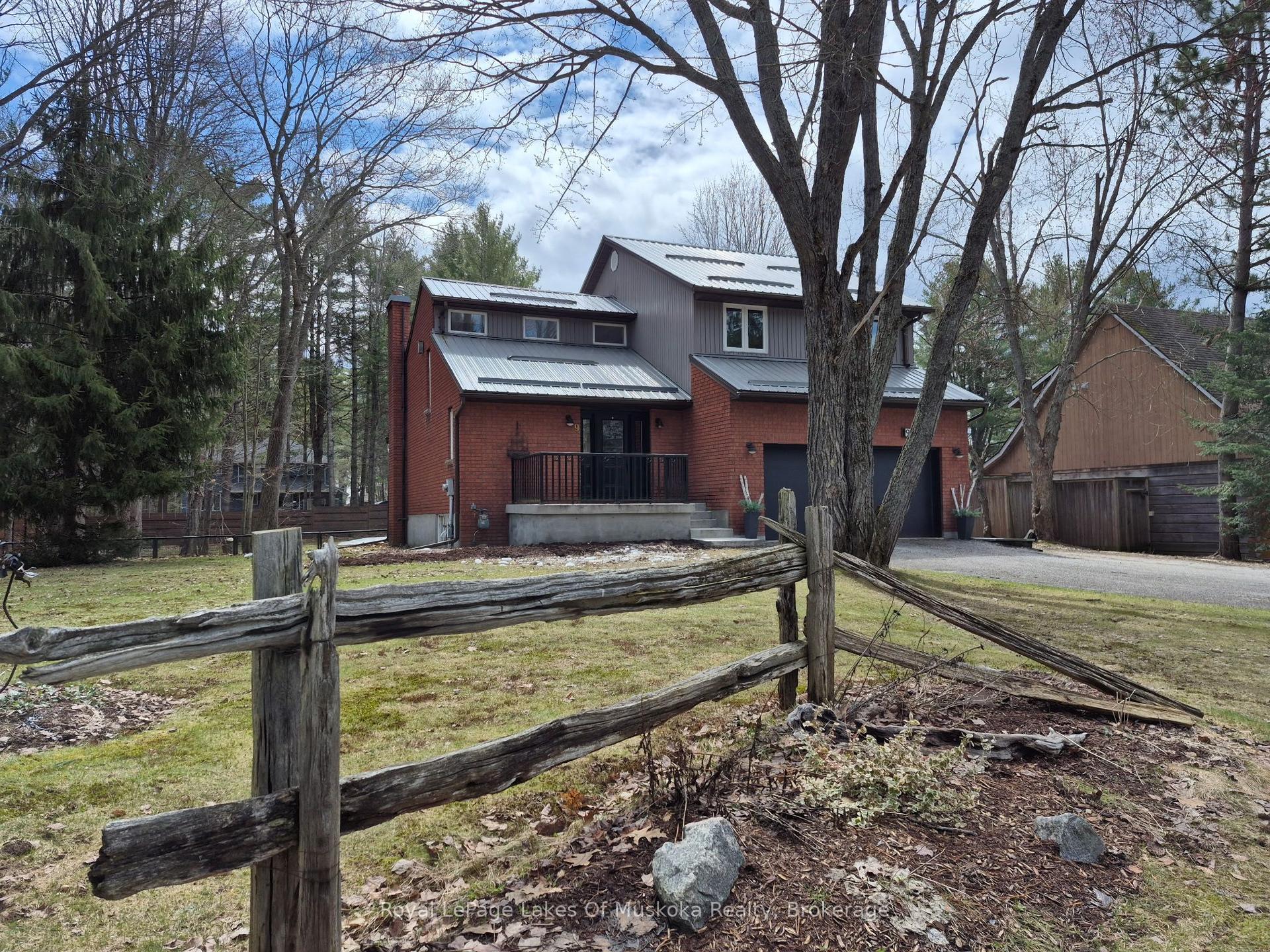 9 Daleman Drive — photo 1