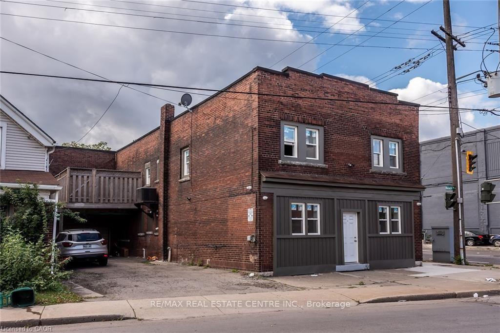 104 Beach Road A #A, Hamilton — Townhouse for lease, photo 1