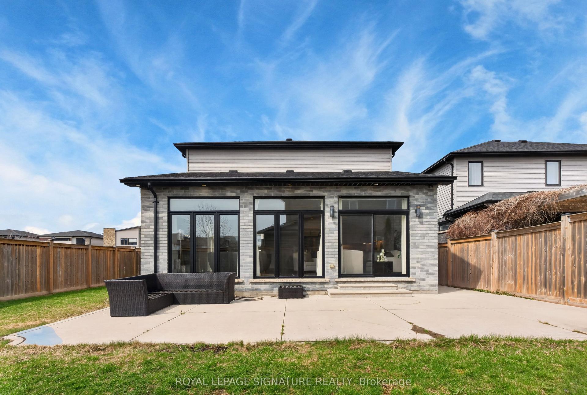 2147 Wateroak Drive — photo 1